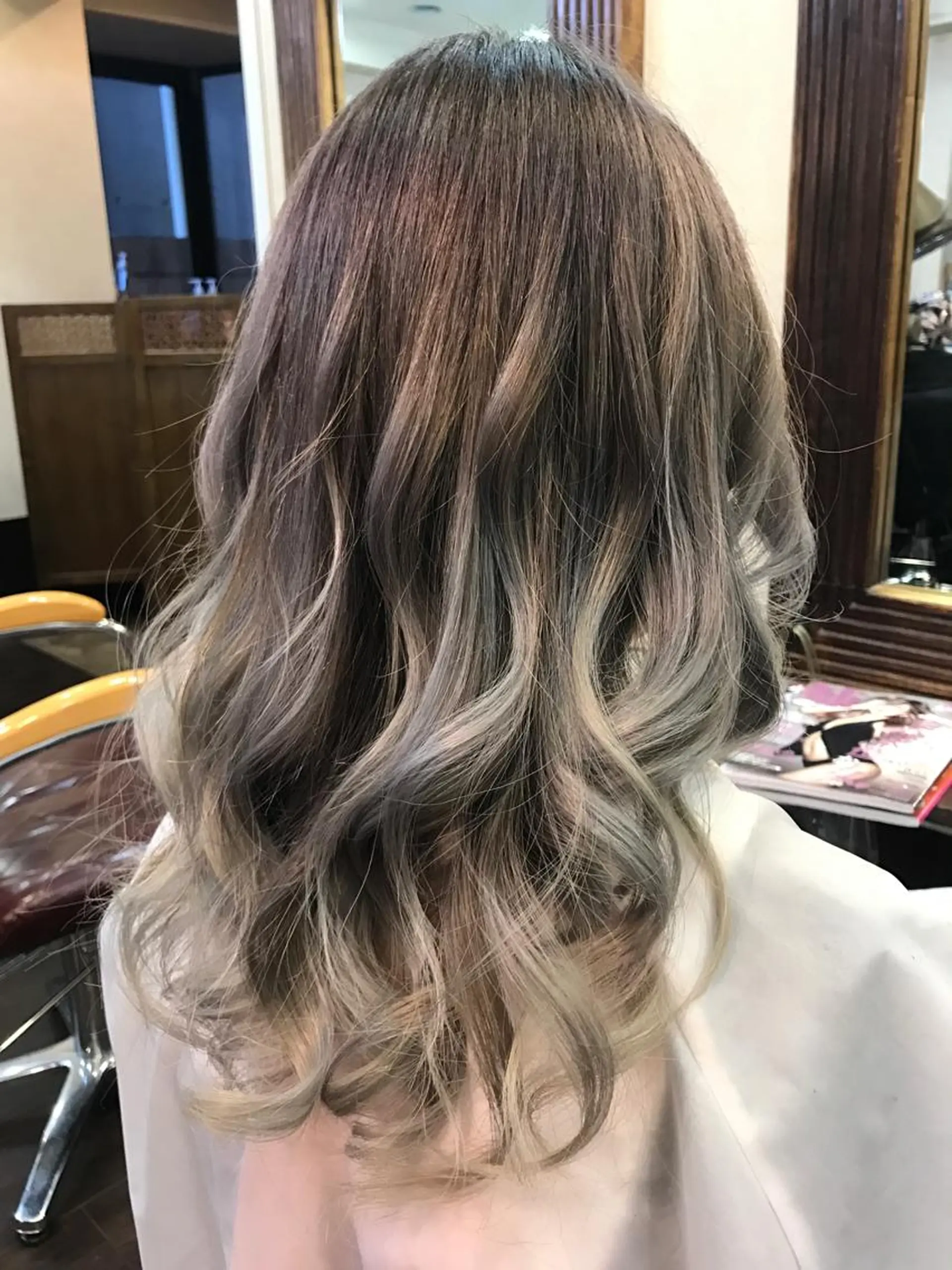 ミディアム セミロング ロング カラー グラデーションカラー 外国人風カラー ミニモお気に入り数 No.1宍戸雄弥のヘアスタイル