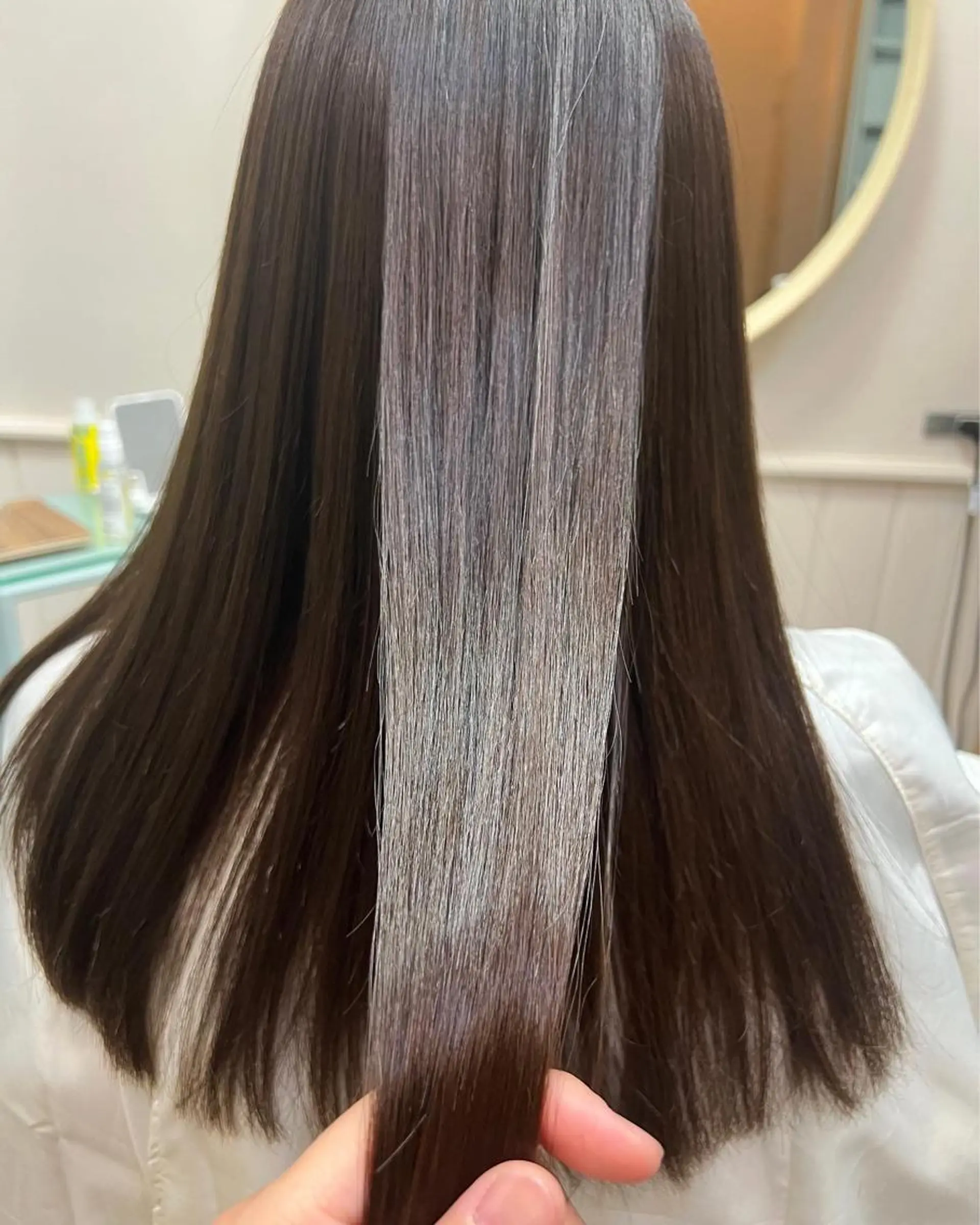 ロング パーマ ストレートパーマ ヘアカラー トリートメント 艶髪専門美容師🏄 kazuレスlessのヘアスタイル