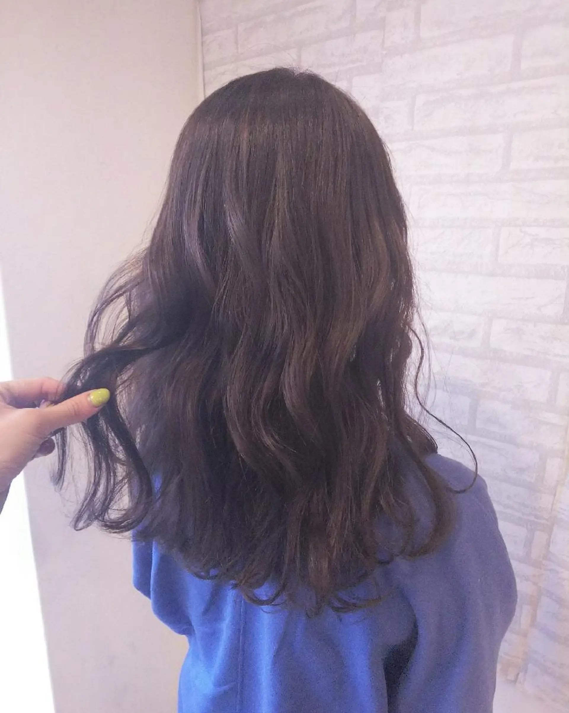 ロング カラー アッシュ ベージュカラー RU RIのヘアスタイル