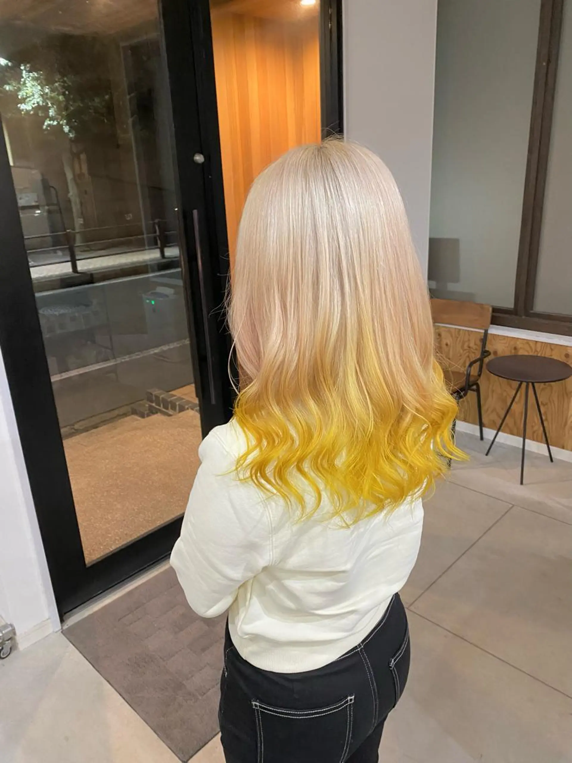 カラー イエローカラー ヘアカラー ブリーチカラー よねだまことのヘアスタイル