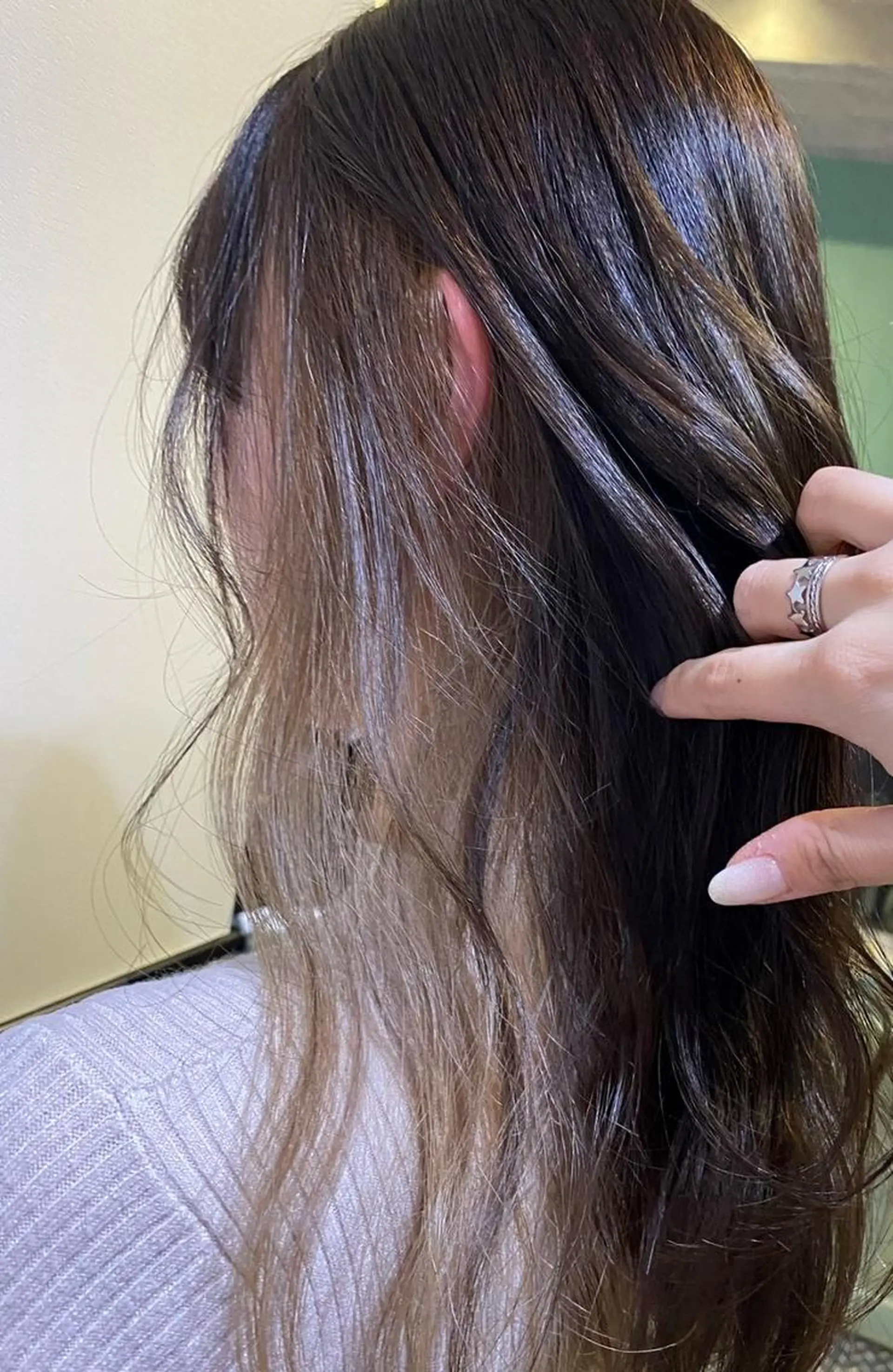 ロング カラー ＦＵＮＩＣ ファニックのヘアスタイル