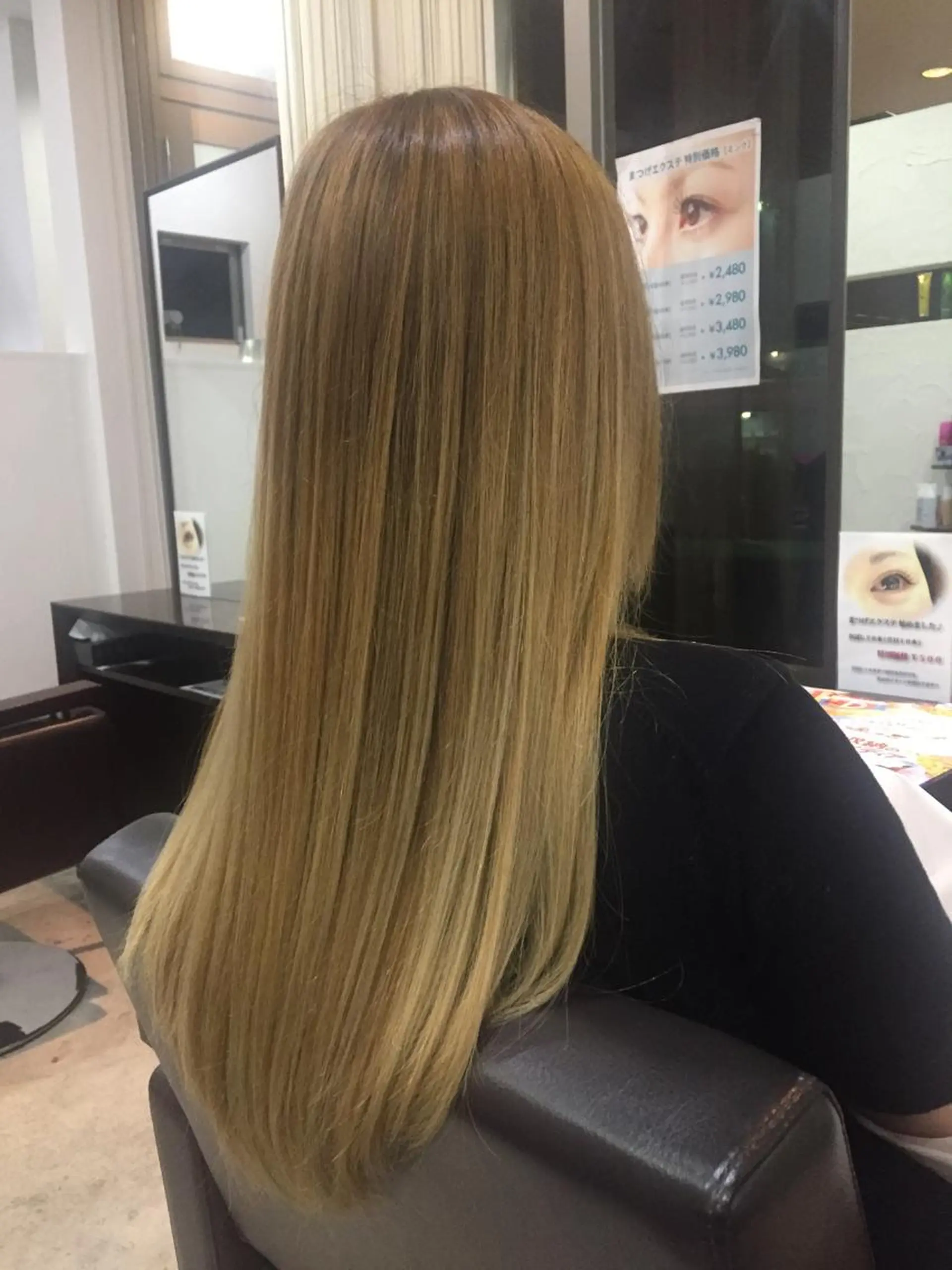 ロング カラー 阿久津 泰幸のヘアスタイル