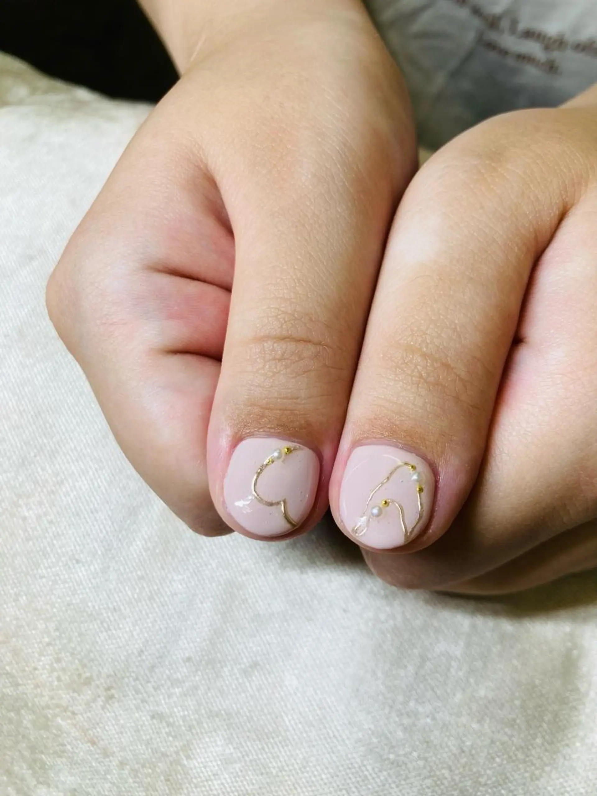 ネイル ECLAT エクラ所属・寺山 千鶴のネイルデザイン