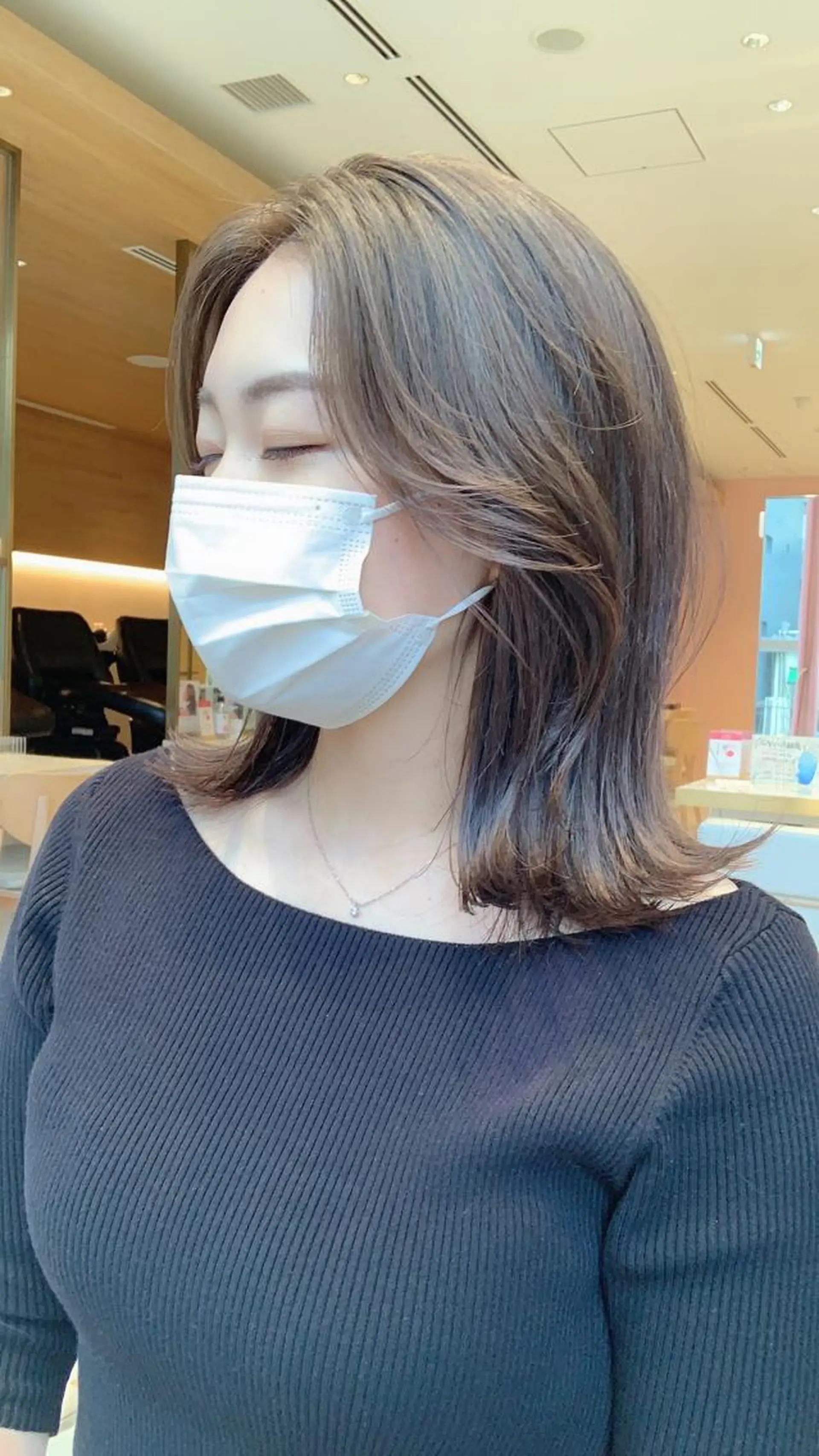 ミディアム カラー ベージュカラー 透明感カラー グレージュ ボブ カット ヘアカラー トリートメント レイヤー専門家 ダブルカラー修のヘアスタイル