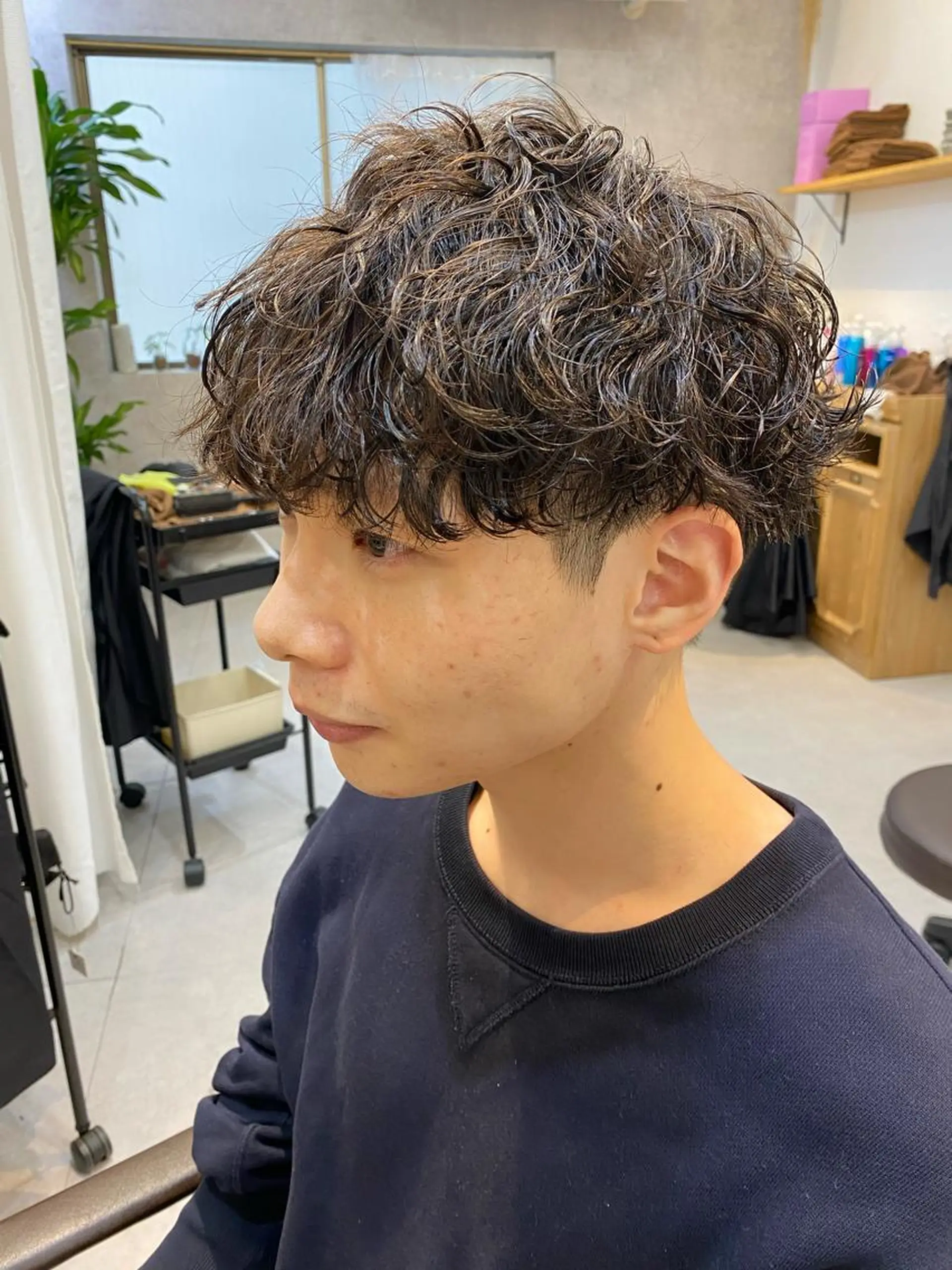 パーマ メンズ カット パーマ トリートメント 似合う髪型が 分からない方へのヘアスタイル