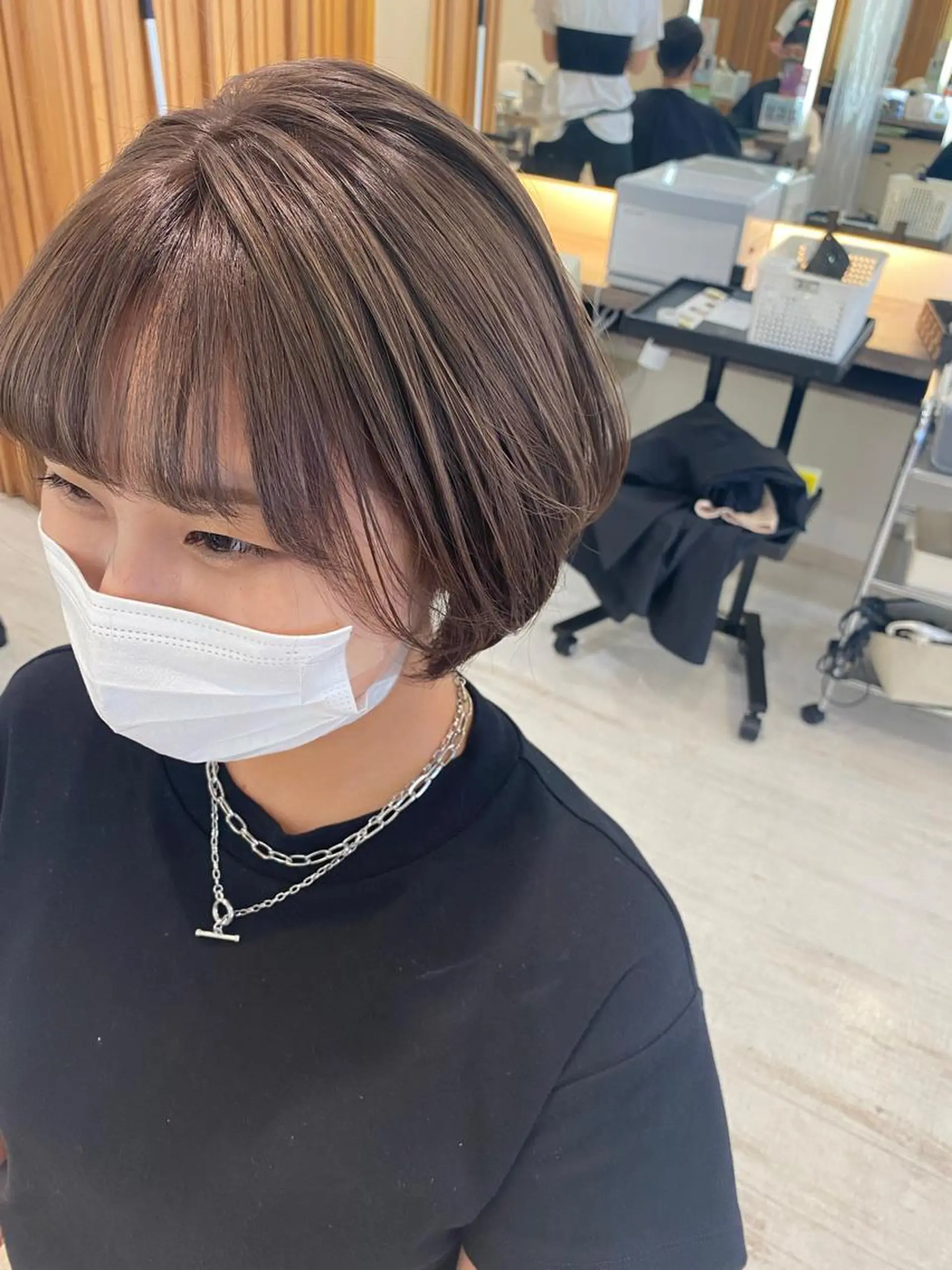 ショート 小顔レイヤー/ ベージュ🤍Rieのヘアスタイル