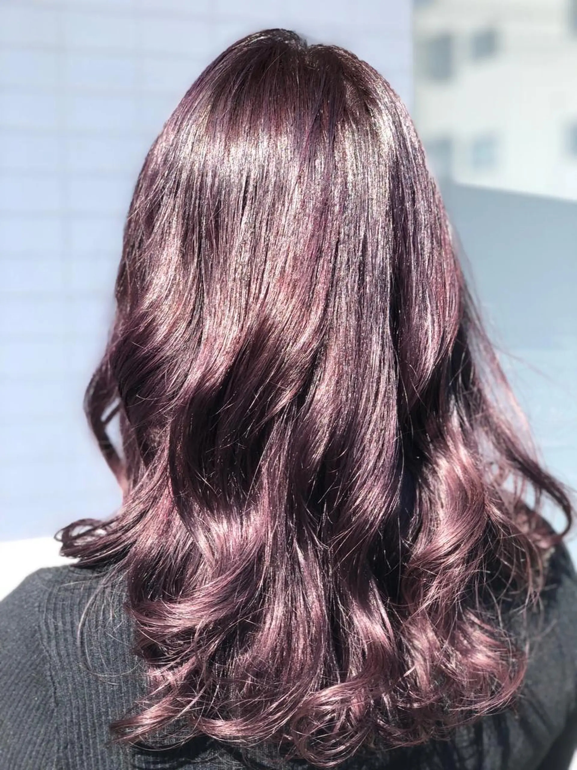 セミロング パープルカラー 菊池 幹のヘアスタイル