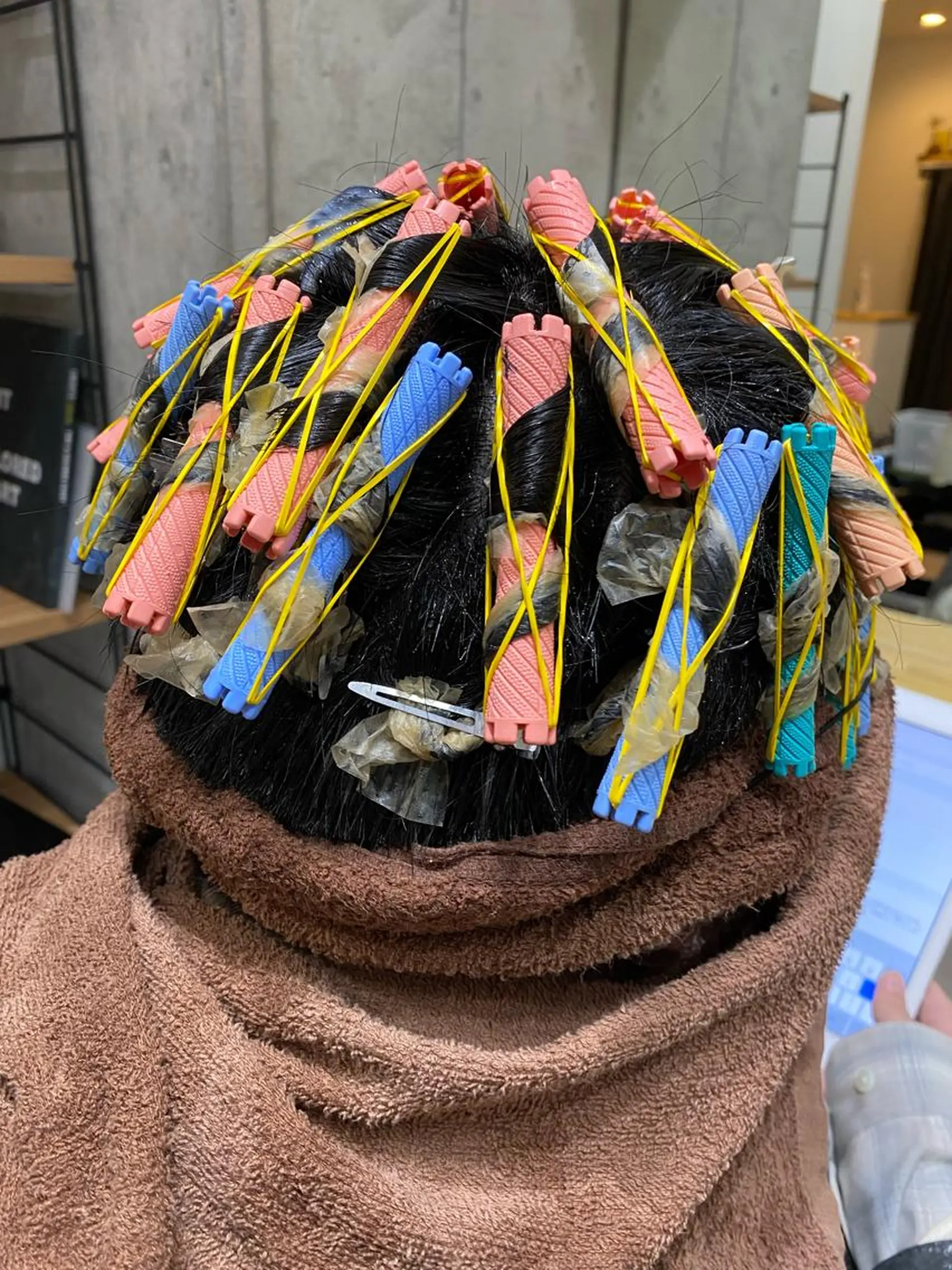 ミディアム パーマ カット パーマ トリートメント 似合う髪型が 分からない方へのヘアスタイル