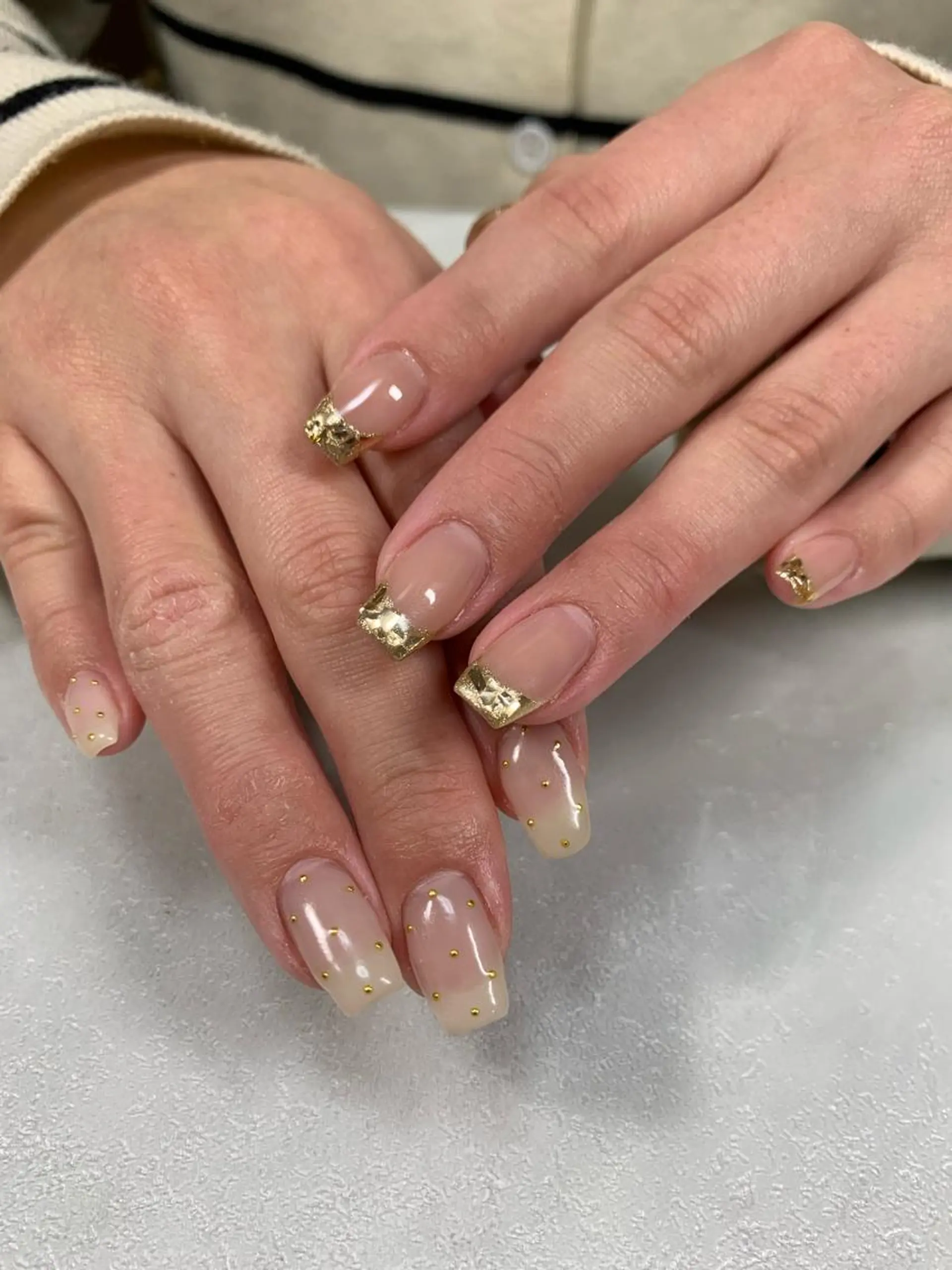 ネイル フレンチネイル ガラスフレンチ ストーンネイル SAKU  nail[サクネイル]所属・SAKU nail 作島茜のネイルデザイン