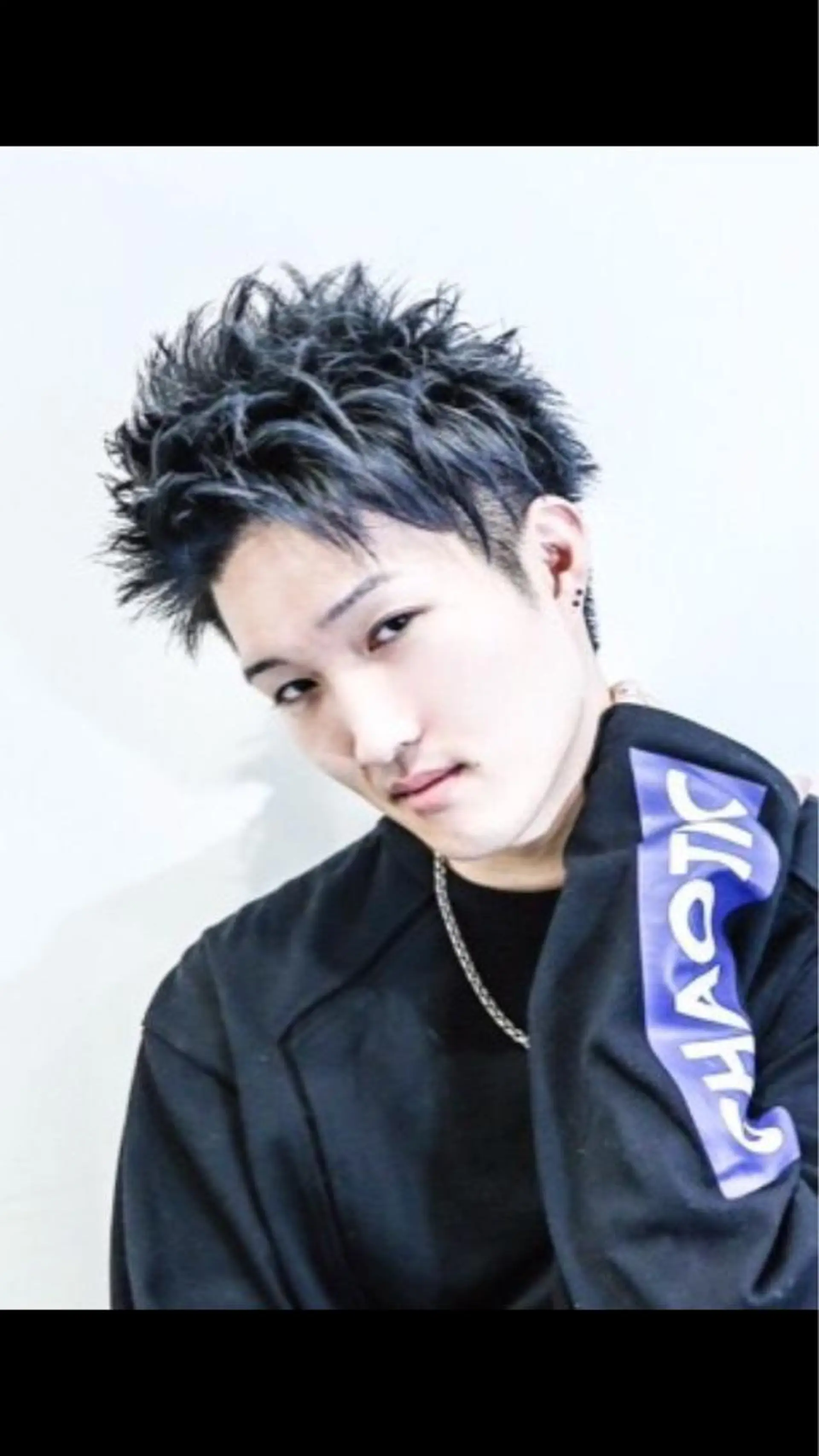 ショート カラー メンズ ブルーカラー ブリーチ/髪質改善 NYNY大久保のヘアスタイル