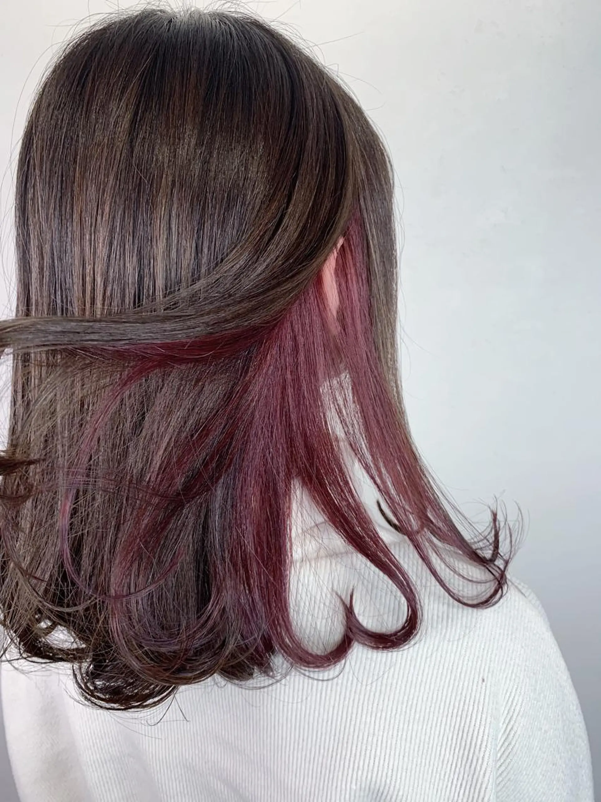 セミロング カラー インナーカラー _WHITE 天神店 YUMEKA🐻のヘアスタイル