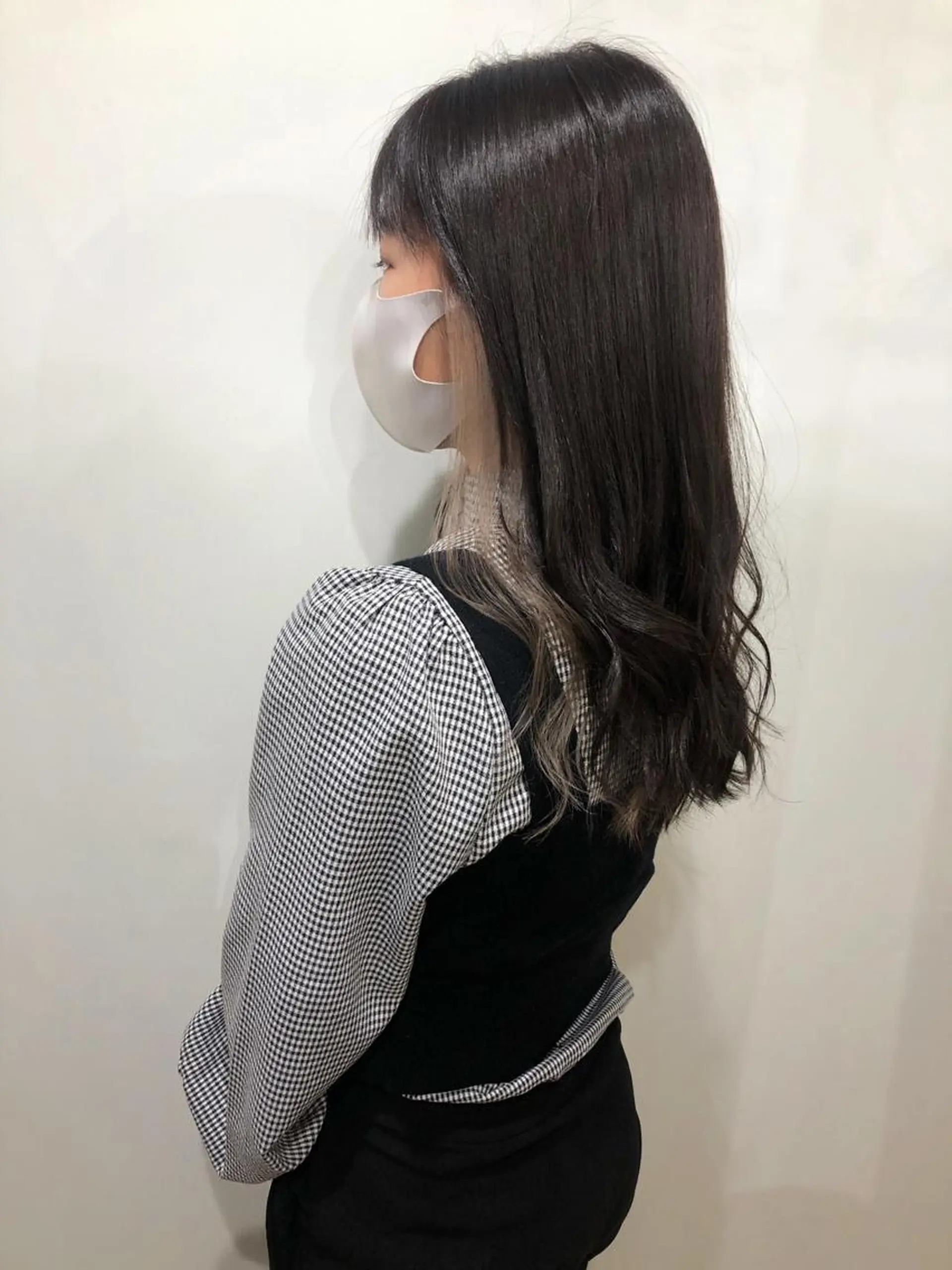 カラー white.梅田 デザインカラー🦄のヘアスタイル