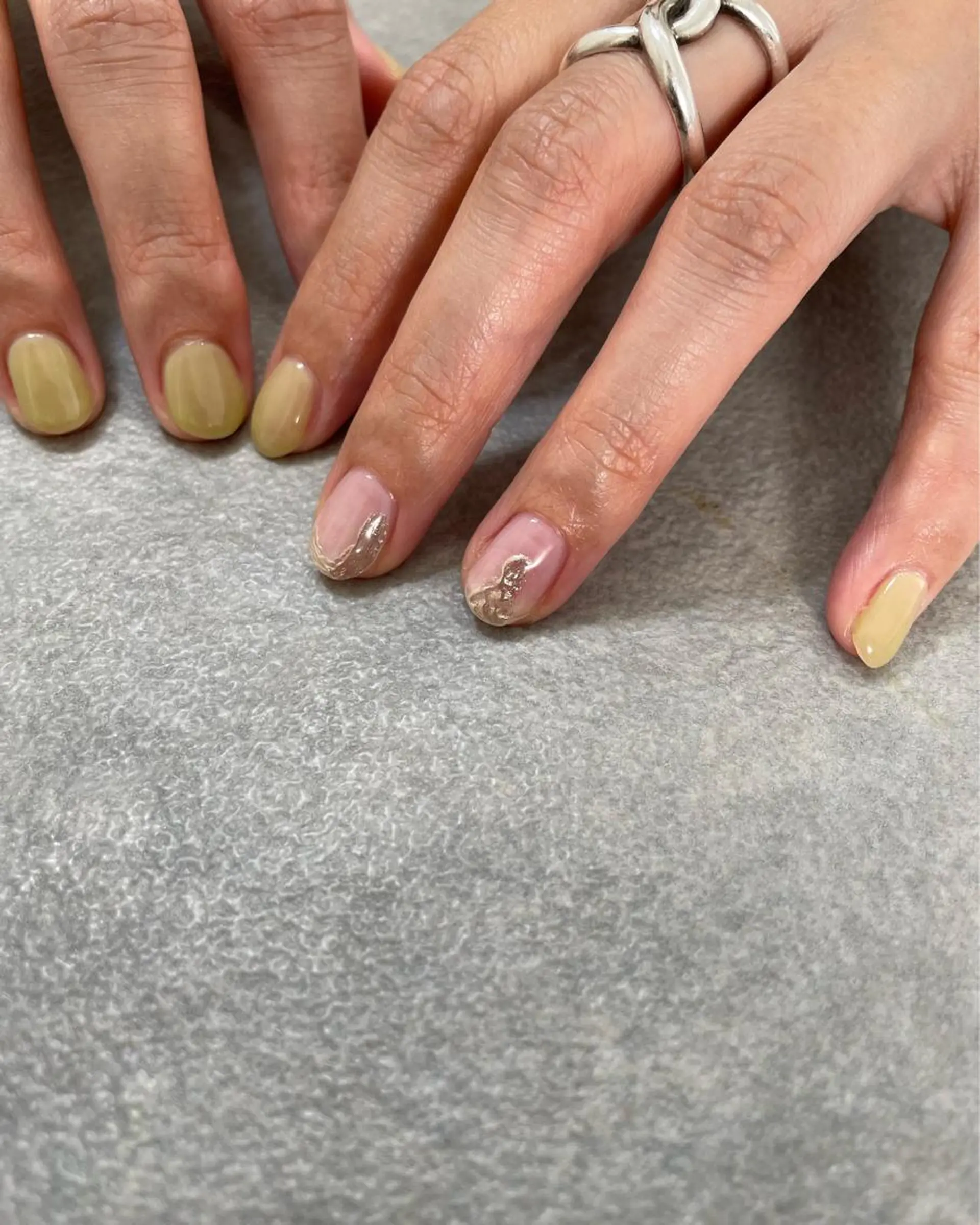 ネイル ハンドネイル フットネイル kiii.__ ✴︎*のネイルデザイン