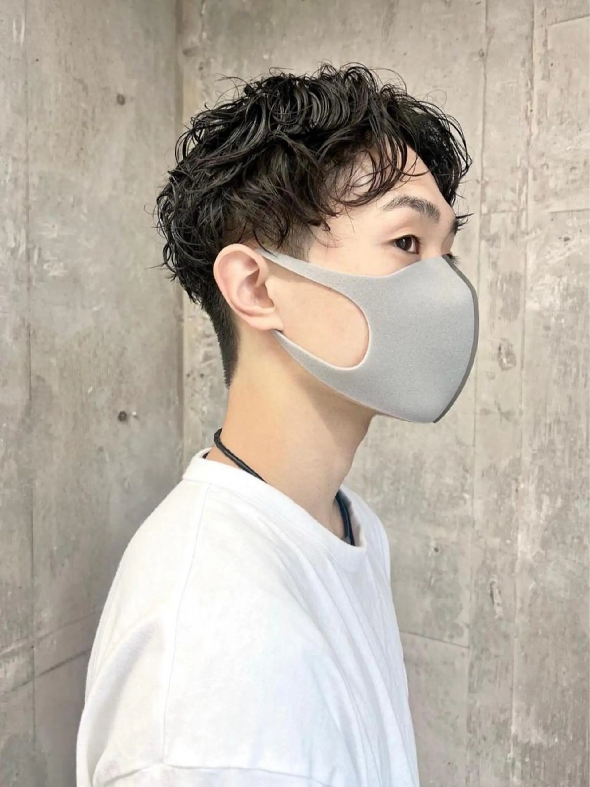 メンズ 鈴木瑛里／ブロンド ベージュ／男女のヘアスタイル