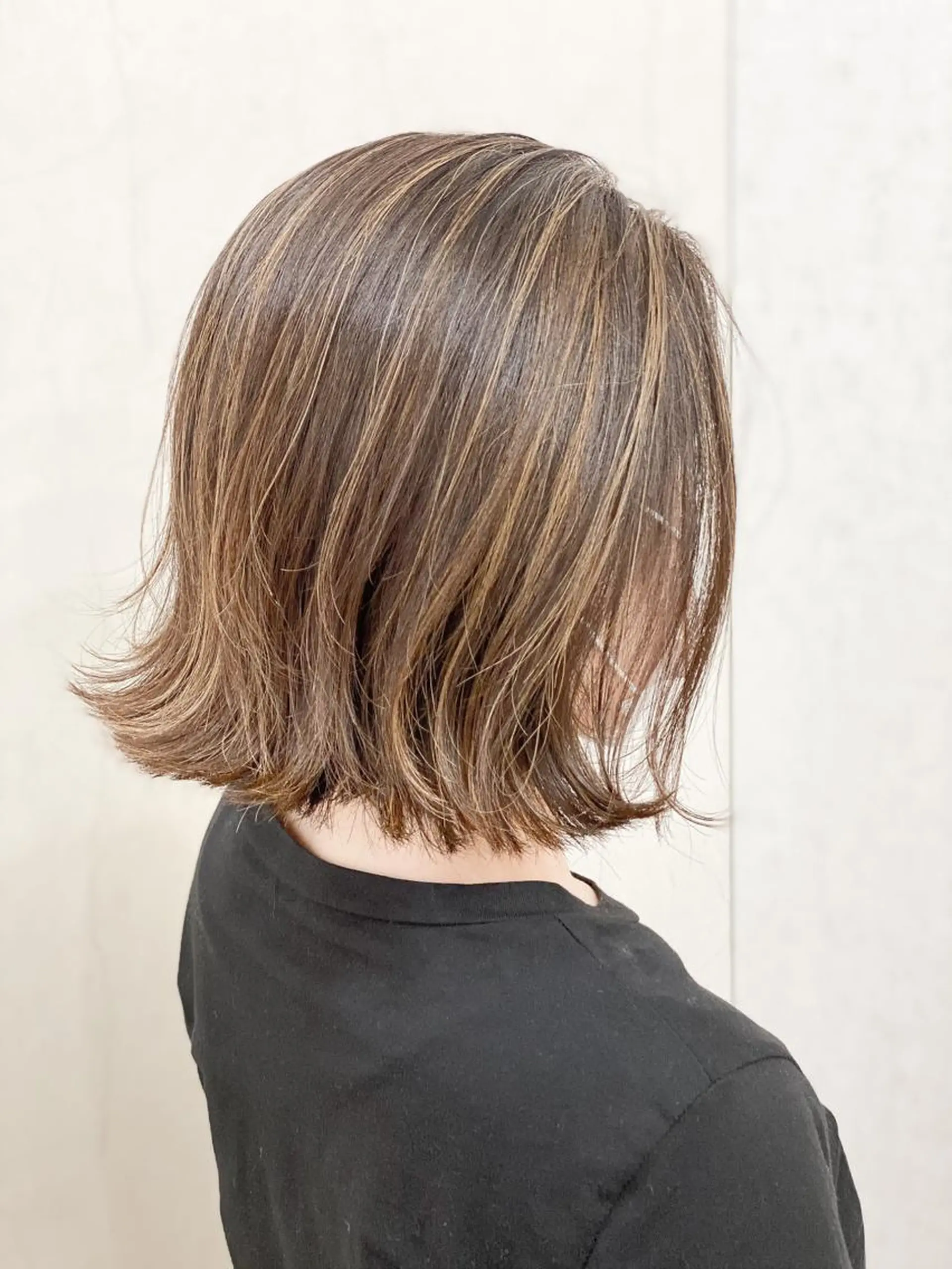 ショート カラー 前下がりボブ ボブ カット ヘアカラー トリートメント 森下 友　Dio...池袋のヘアスタイル