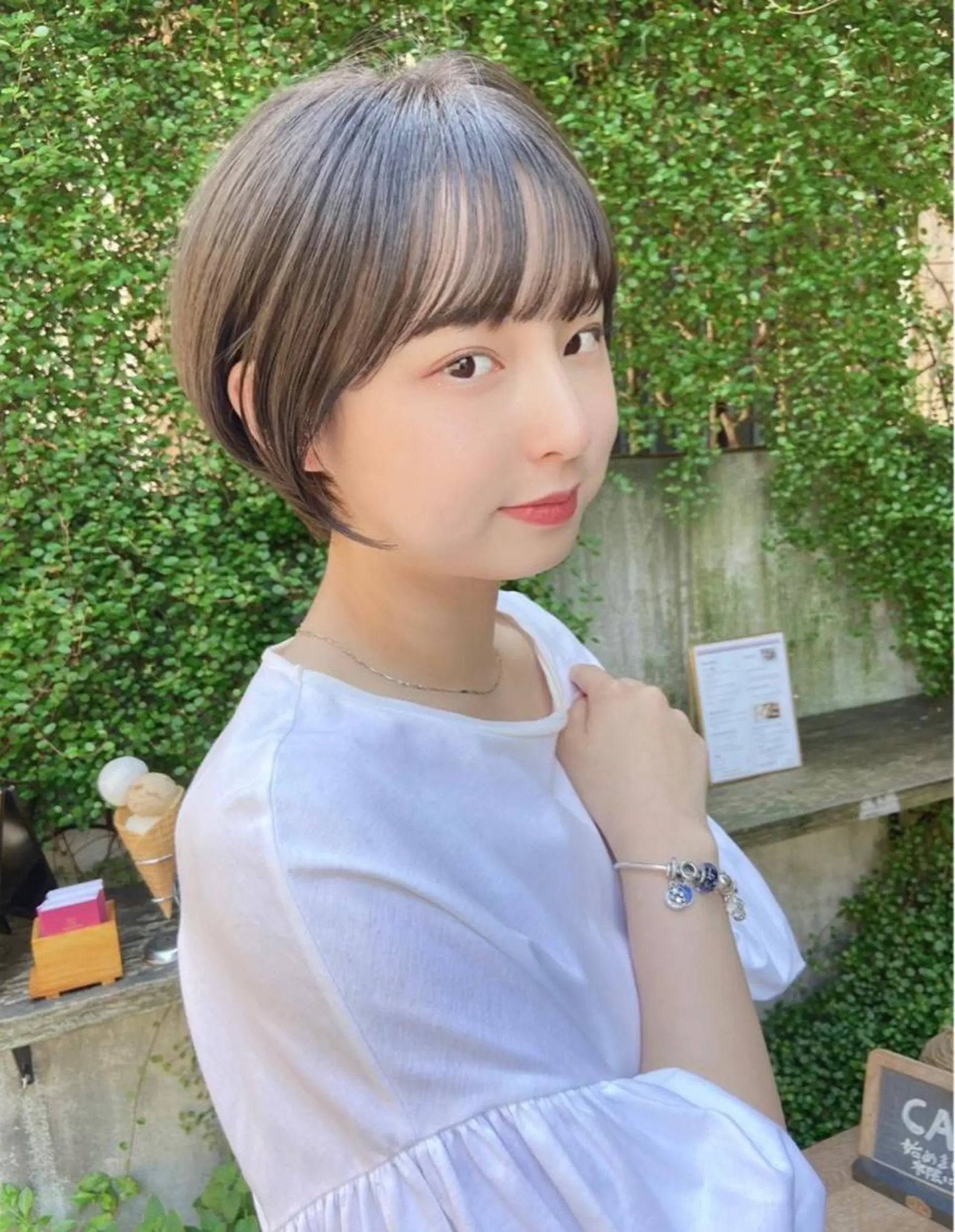 ショート カラー カット 🦋透明感カラー🦋 なつやのヘアスタイル