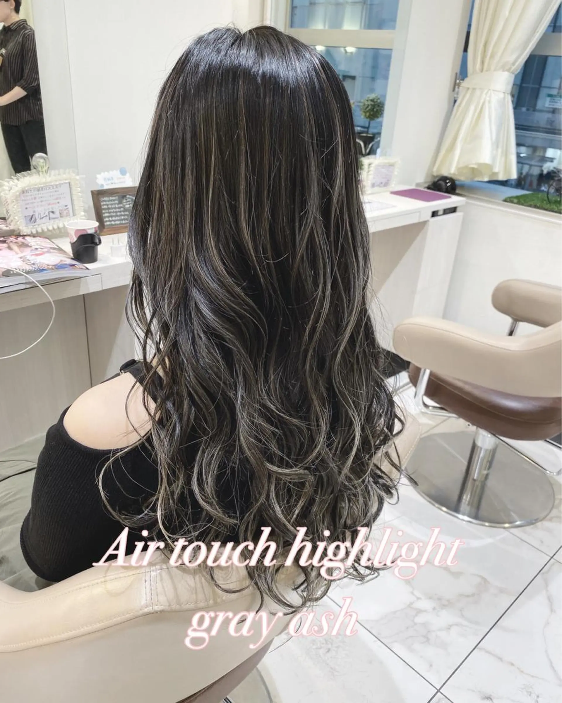 セミロング カラー アッシュ ハイライトカラー ハイライト 山崎俊輔/髪質改善 /バレイヤージュのヘアスタイル