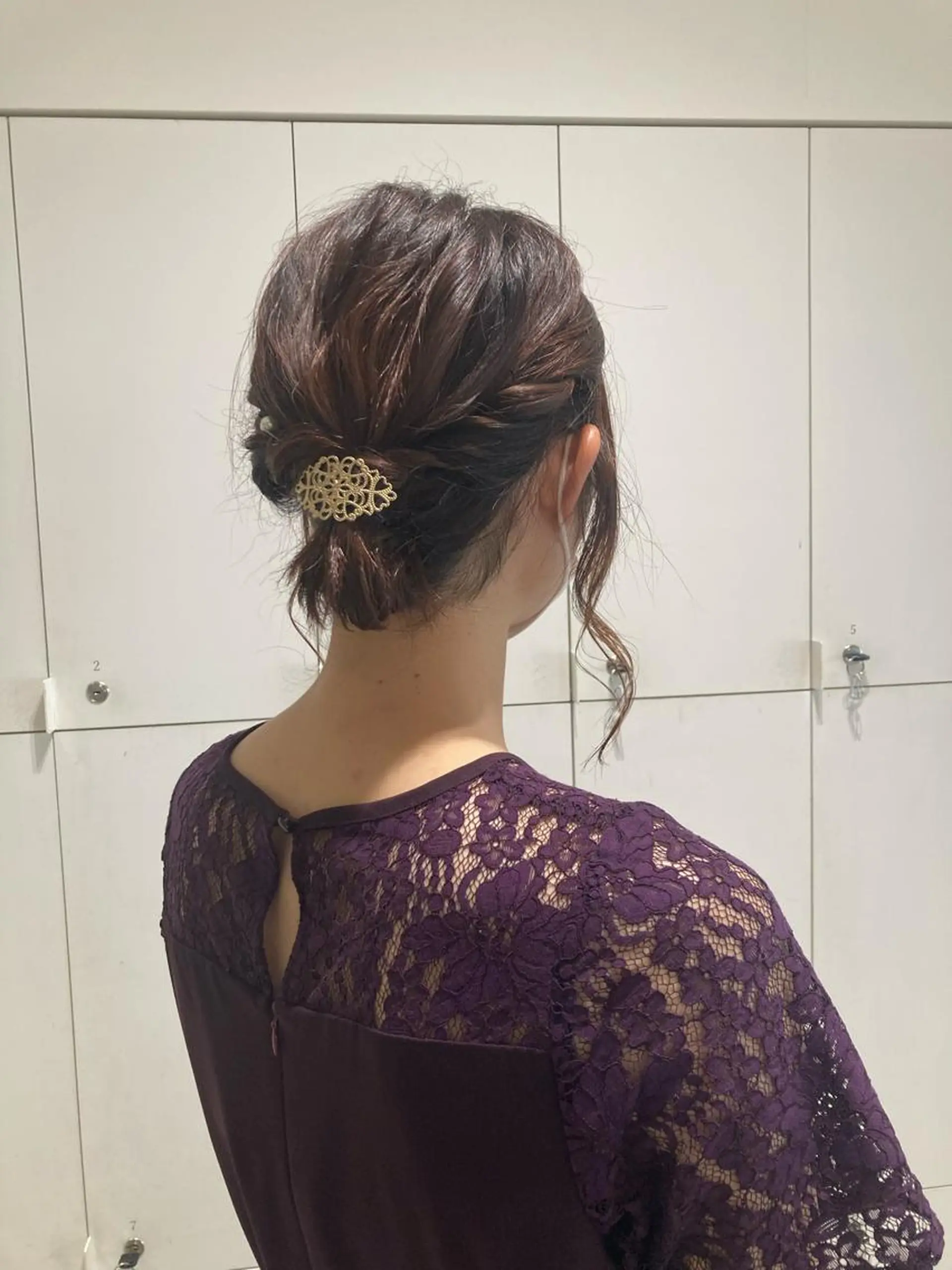 ミディアム ヘアアレンジ ヘアセット 透明感カラー🫧 nanohaのヘアスタイル