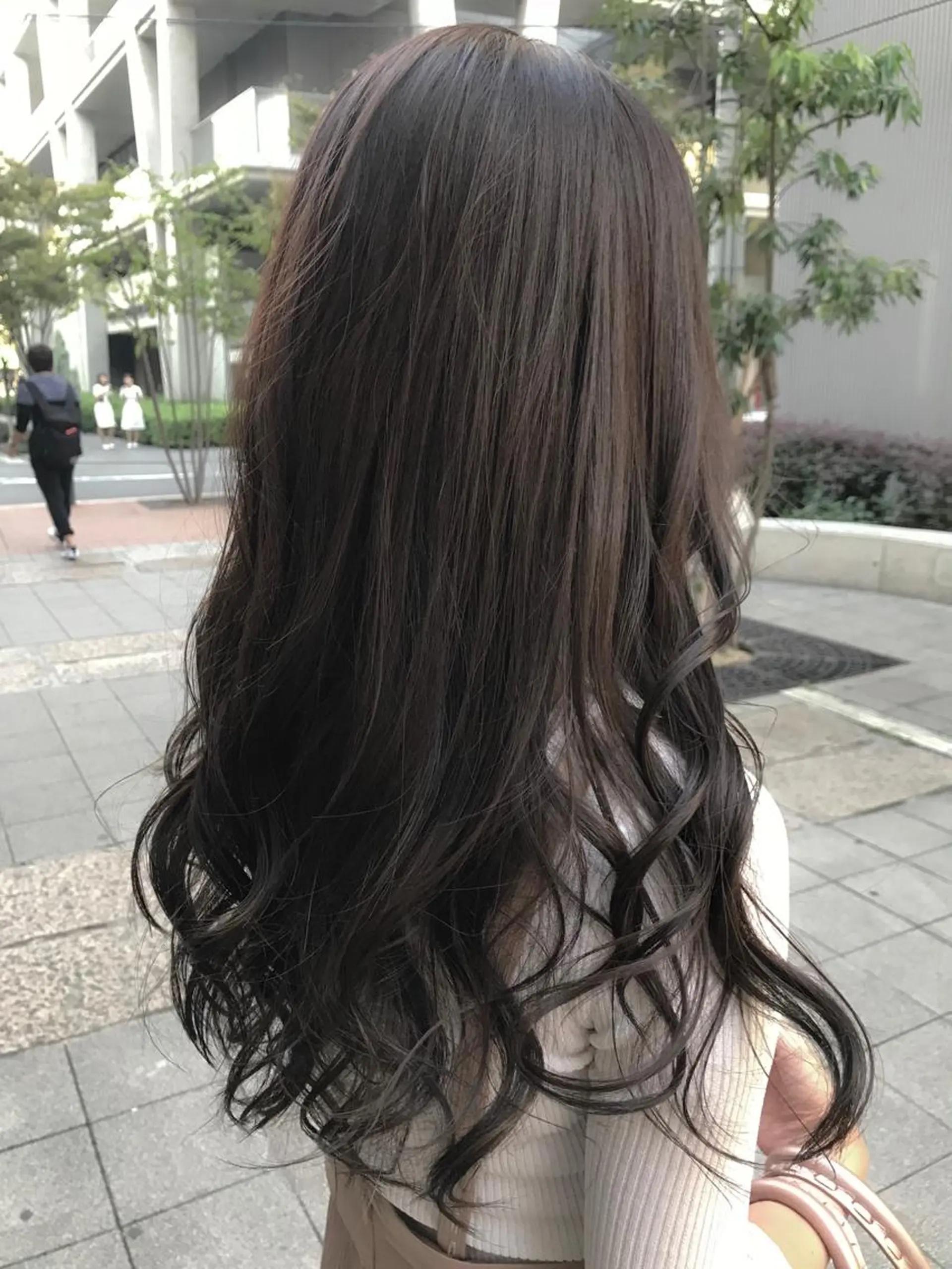 ロング カラー グレージュ ラベンダーカラー ラベンダーグレージュ ラベンダーグレー 【透明感、艶髪】西村 有司のヘアスタイル