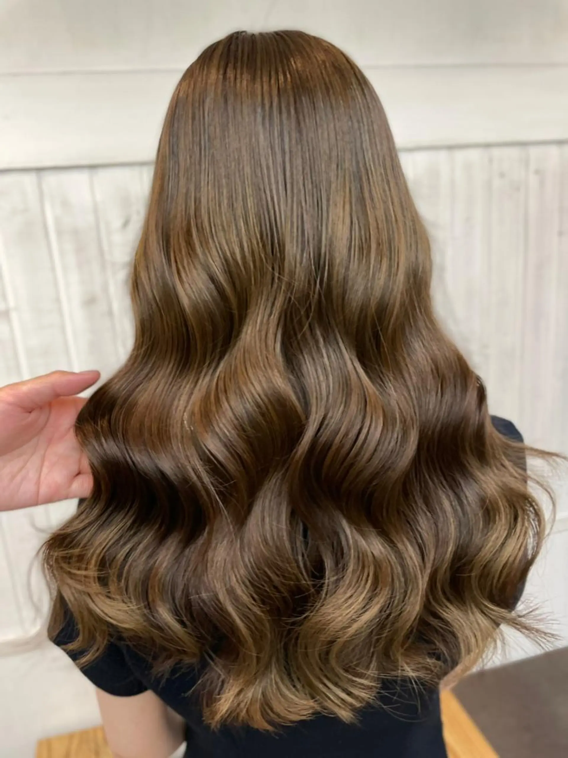 ロング ヘアアレンジ パーマ カラー アディクシーカラー ベージュカラー ブリーチ ケアカラー 透明感カラー カット ヘアカラー トリートメント ヘアケア特化型サロン newi 梅田のヘアスタイル
