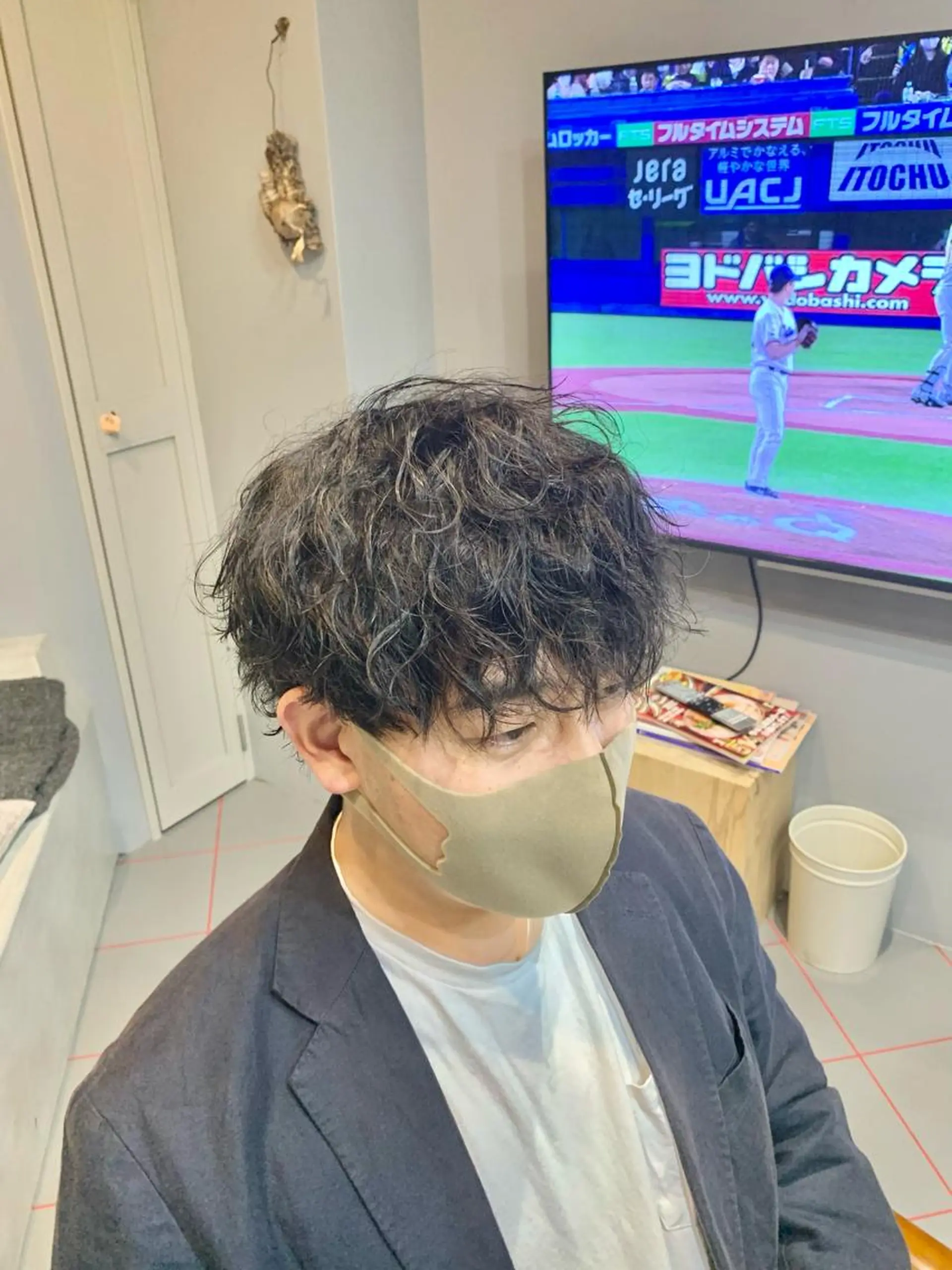 ショート パーマ メンズ メンズパーマ 波巻きパーマ 【扱いやすいパーマ】 眞鍋拓己のヘアスタイル