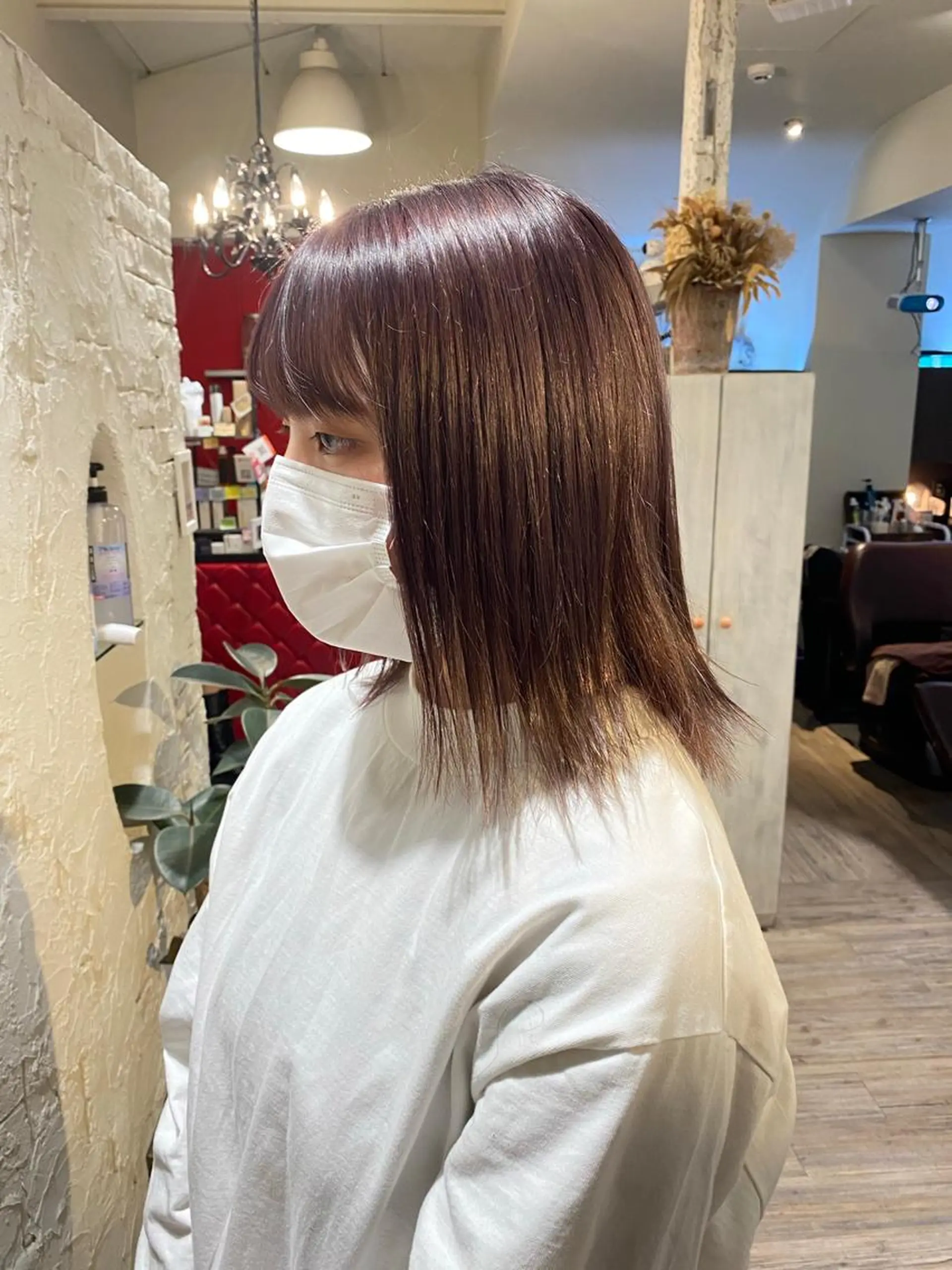 ミディアム カラー ピンクカラー バイオレットカラー 角地山 京子のヘアスタイル