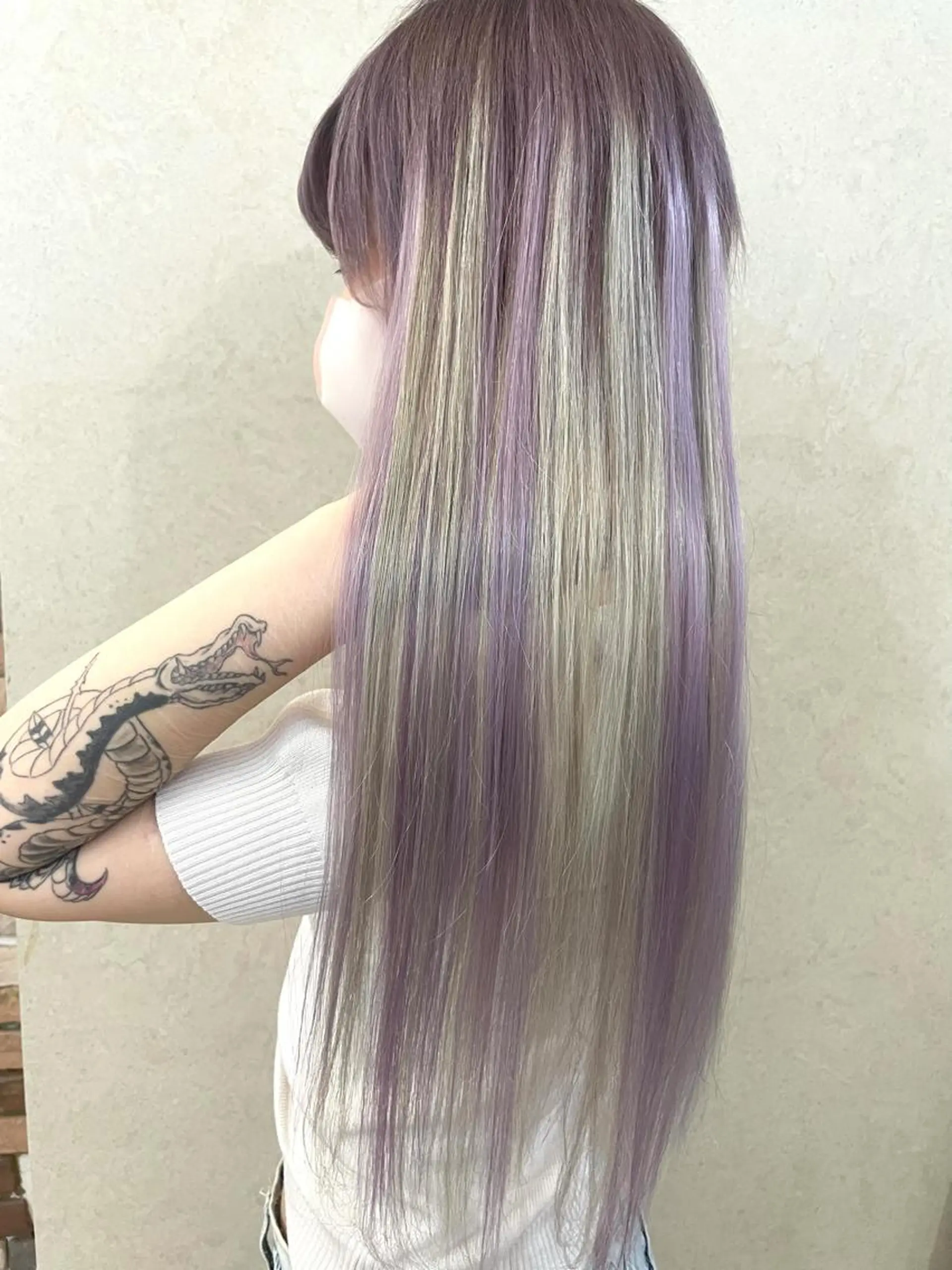 ミディアム カラー パーマ ヘアアレンジ メンズ シールエクステ メンズハイライト メンズハイトーン メンズ韓国風 学生（メンズ向け） 🦋高瀬寛菜🦋 韓国/ブリーチのヘアスタイル