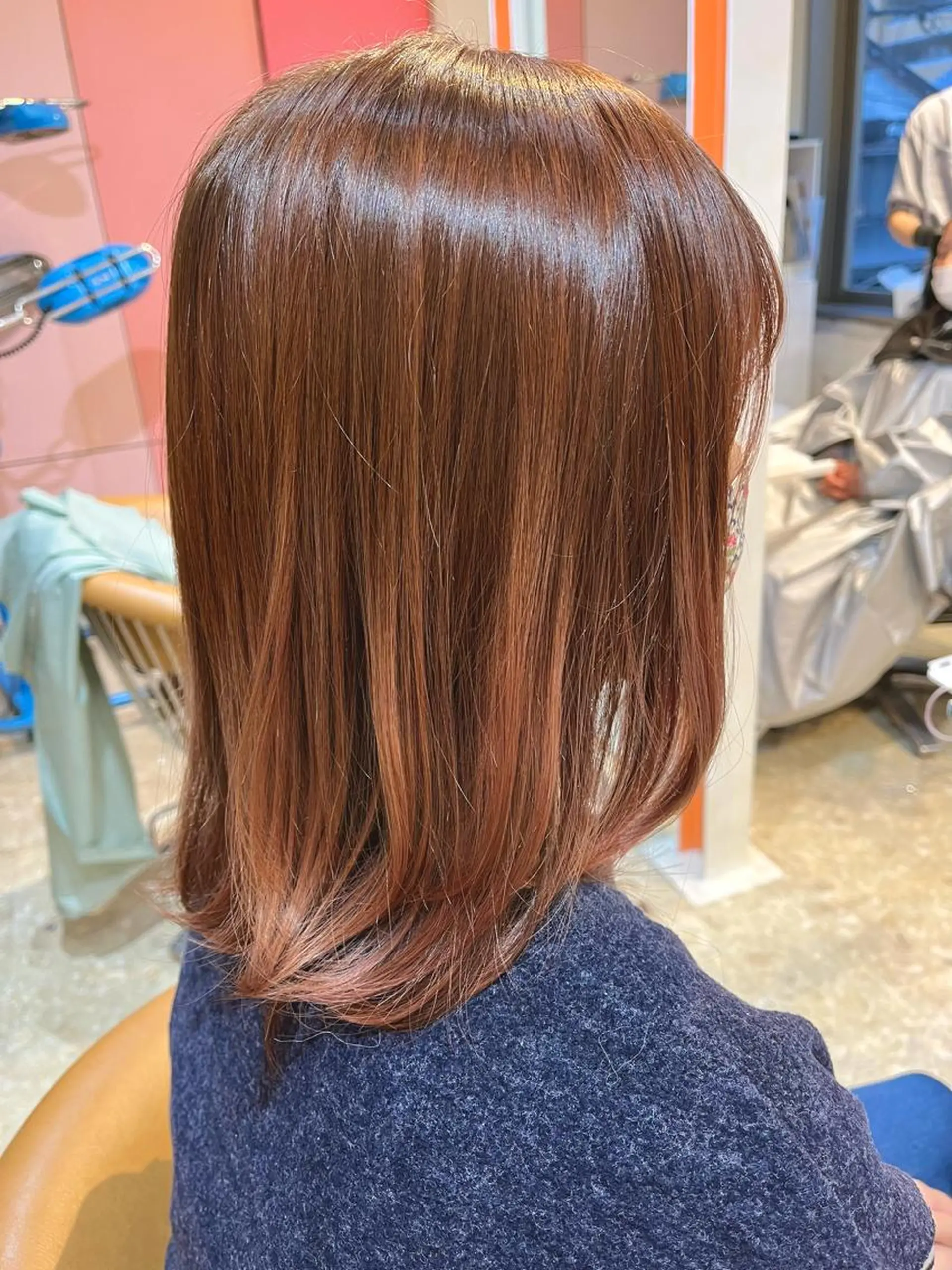 ミディアム カラー ヘアカラー トリートメント うしだ かおるのヘアスタイル