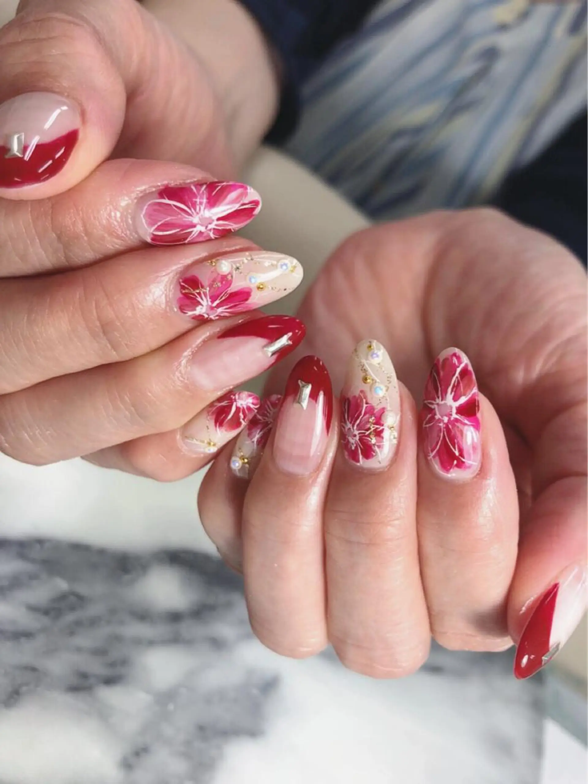 ネイル MAXKELLY スタッフのネイルデザイン