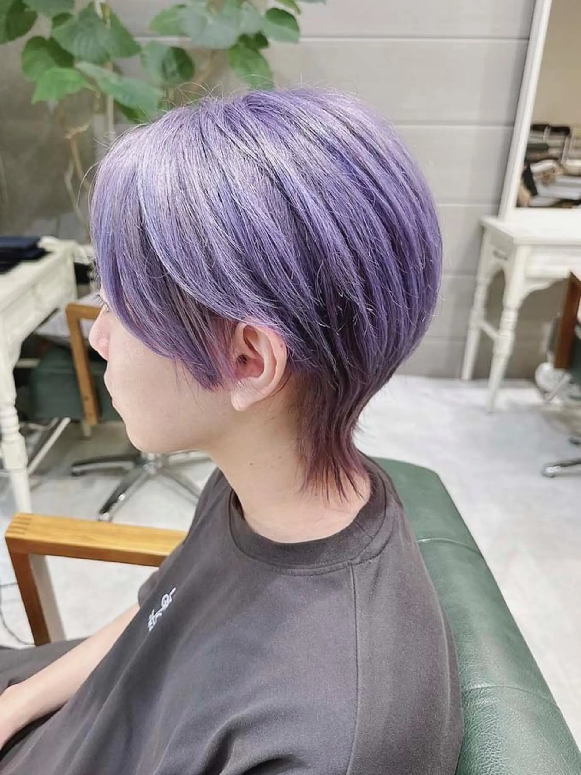 カラー メンズ メンズブリーチ メンズハイトーン メンズウルフカット ブリーチ ダブルカラー DAYS Men’sのヘアスタイル