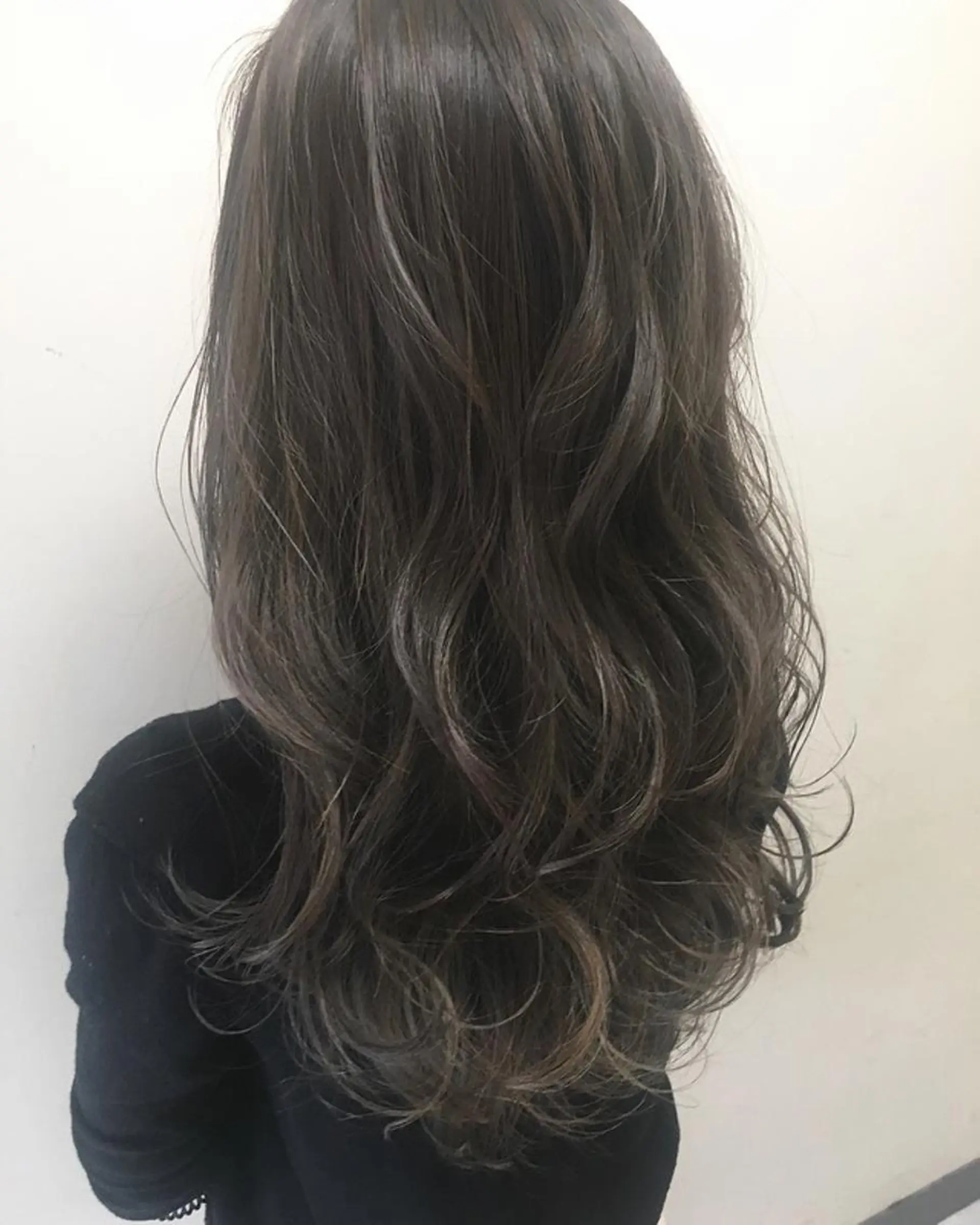 セミロング レイヤーカット 【ブリーチ髪質改善 パーマ】宮田浩章のヘアスタイル