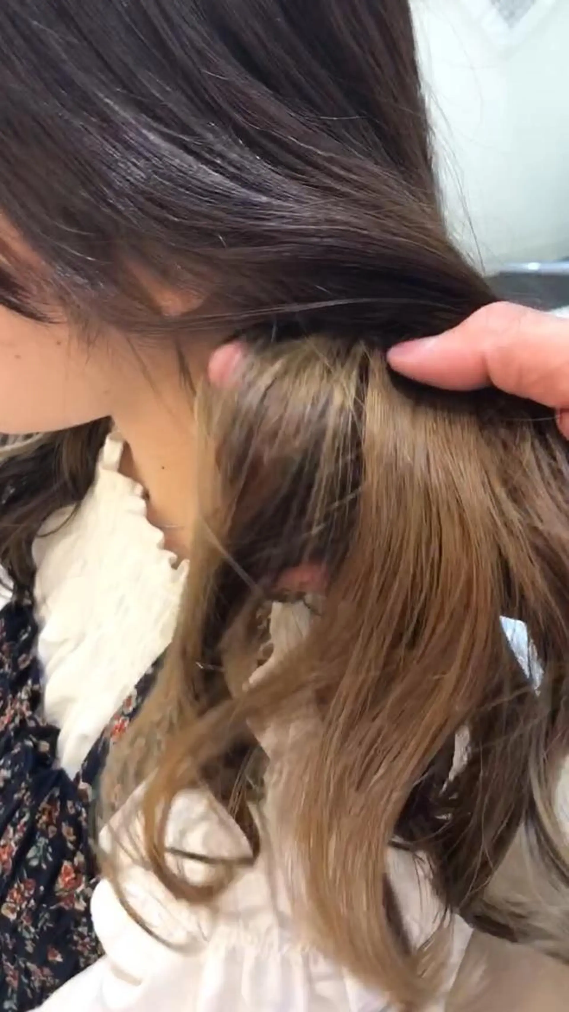 ミディアム カラー ベージュカラー ブルーカラー ブルージュ 透明感カラー インナーカラー 山崎俊輔/髪質改善 /バレイヤージュのヘアスタイル