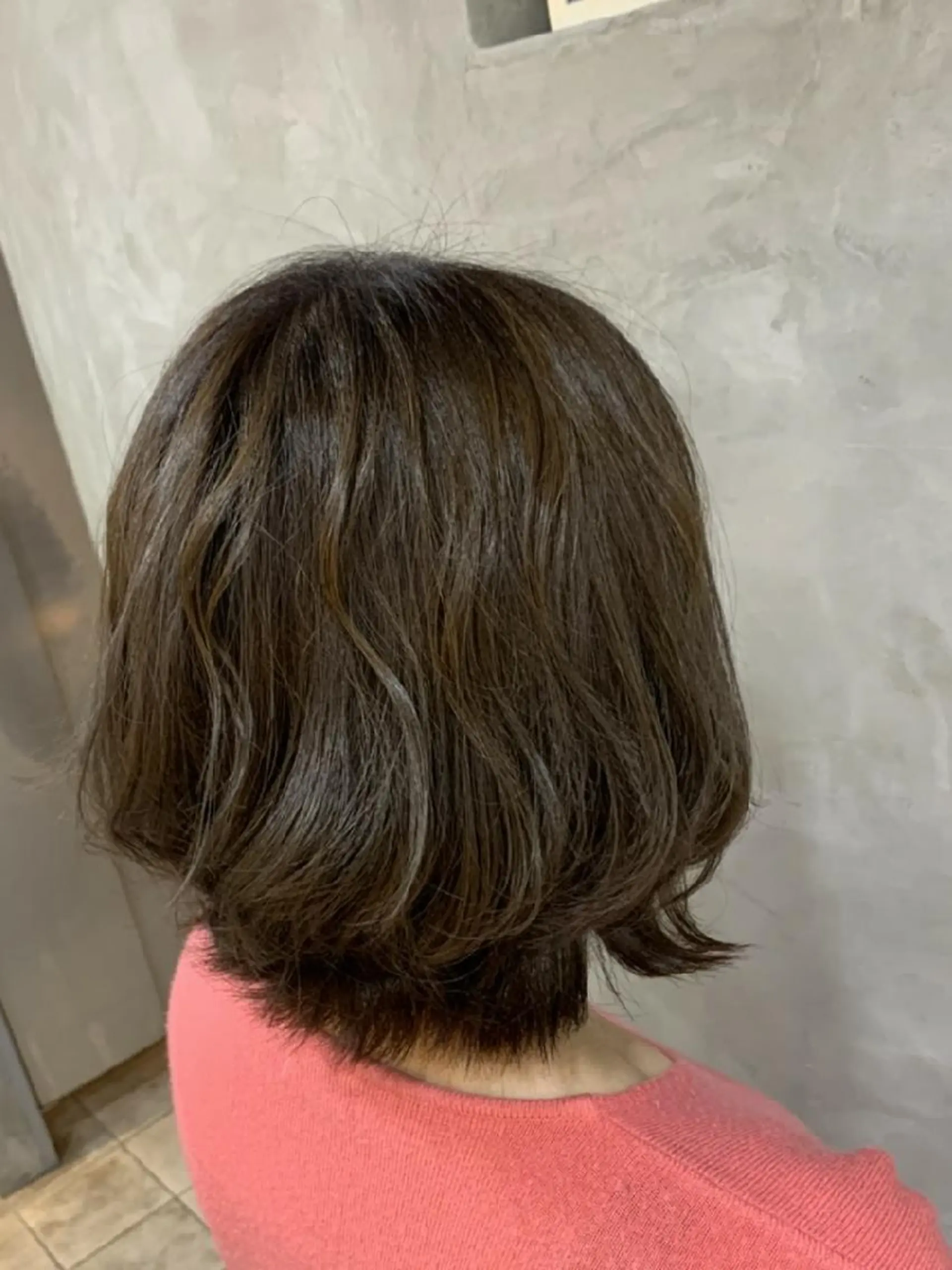 ミディアム 岡田 駿也のヘアスタイル