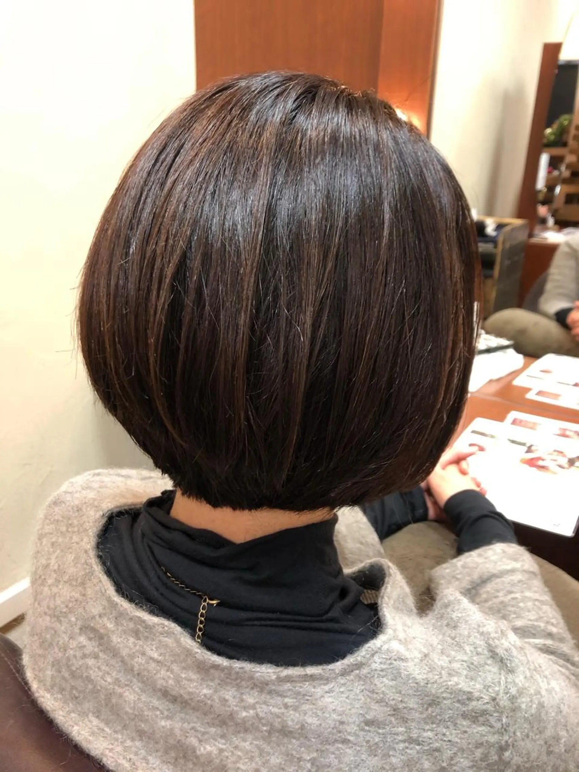 ショート カラー カット ヘアカラー トリートメント 平井 あおばのヘアスタイル