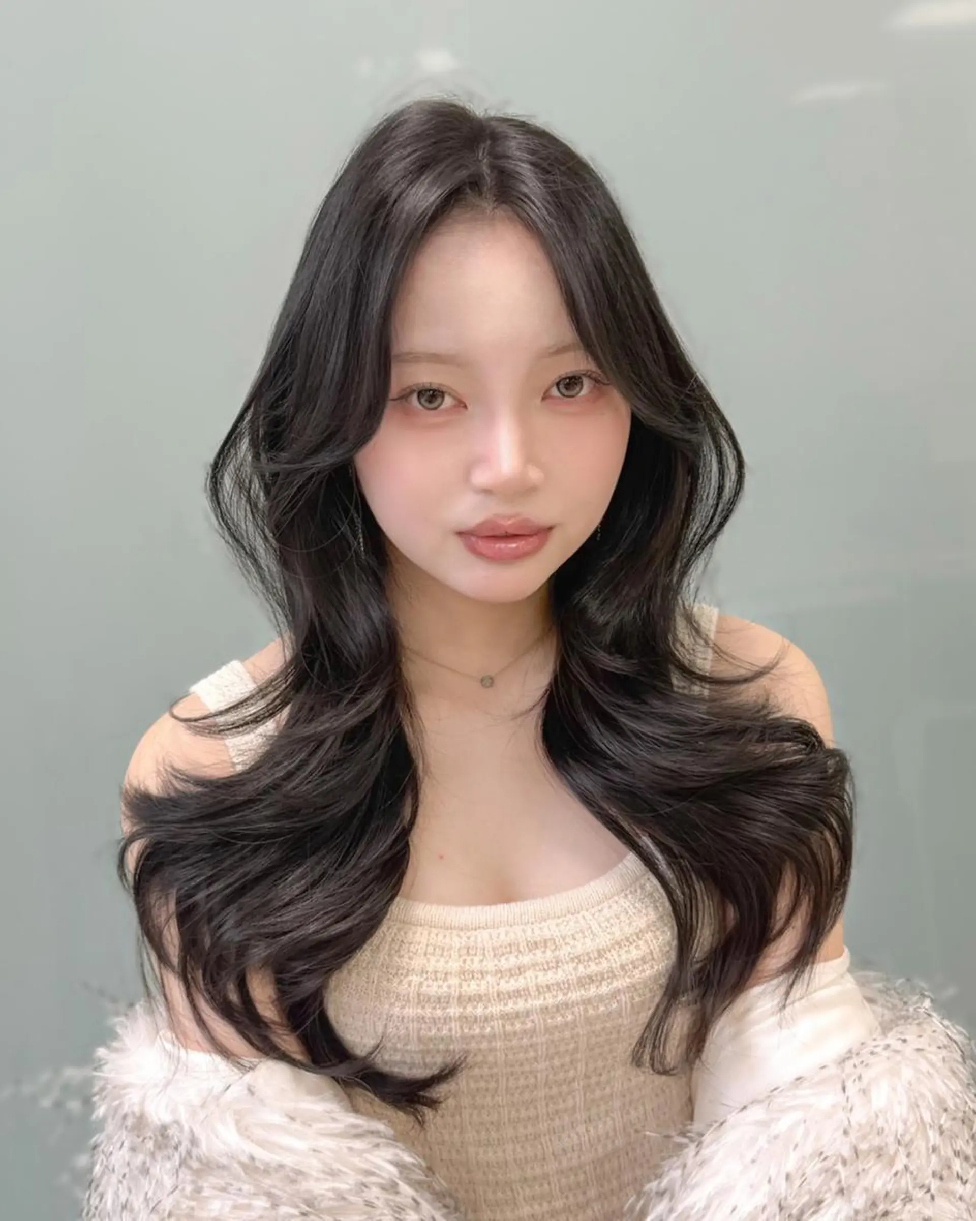 ロング カラー 🪽韓国暗髪ヘア🪽 DANCE渋谷🤍のヘアスタイル