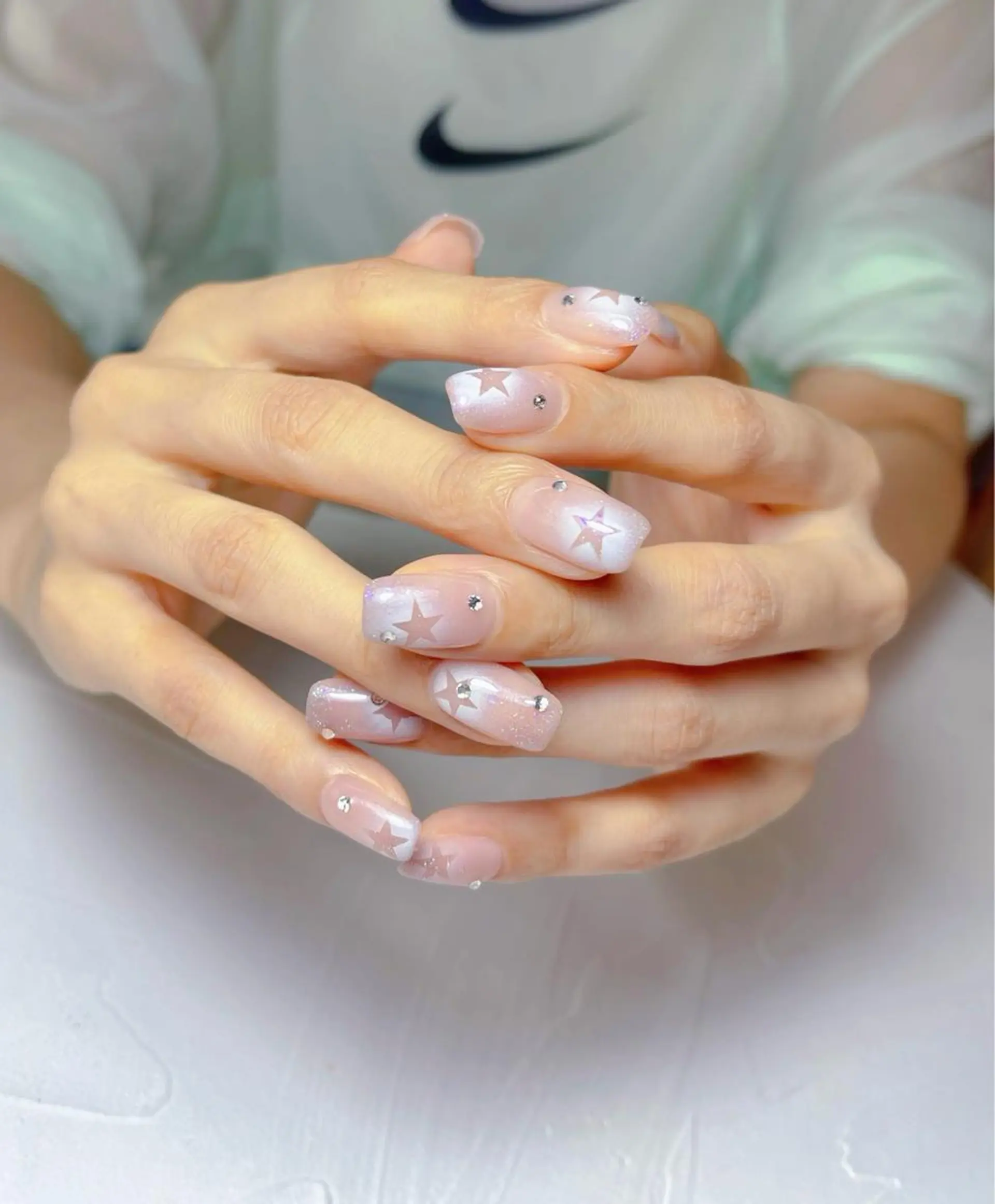 ミディアム 韓国風ヘア めぐみのネイルサロン スタッフ練習のネイルデザイン