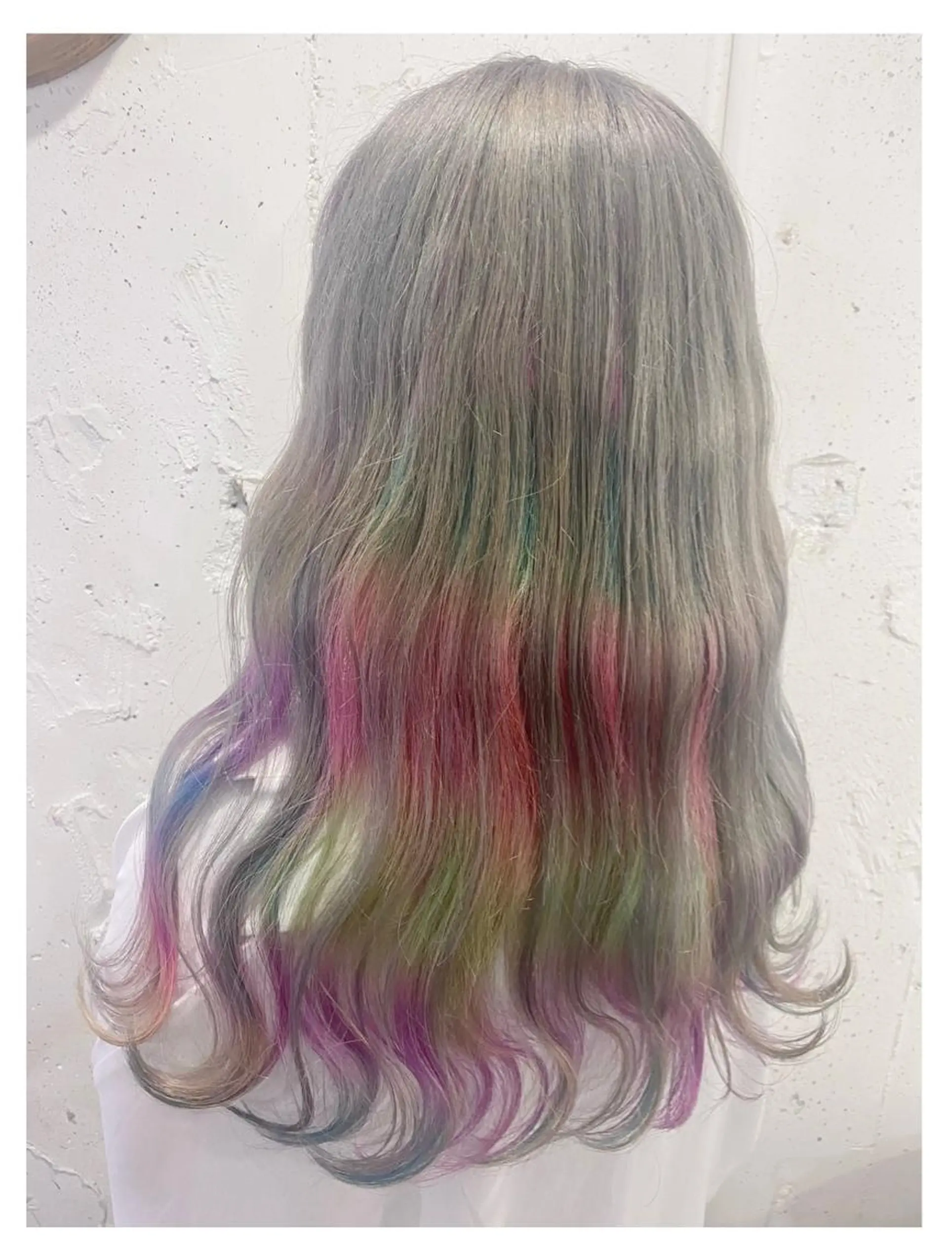 ロング カラー TSUNO🦖 派手髪/オタク美容師のヘアスタイル