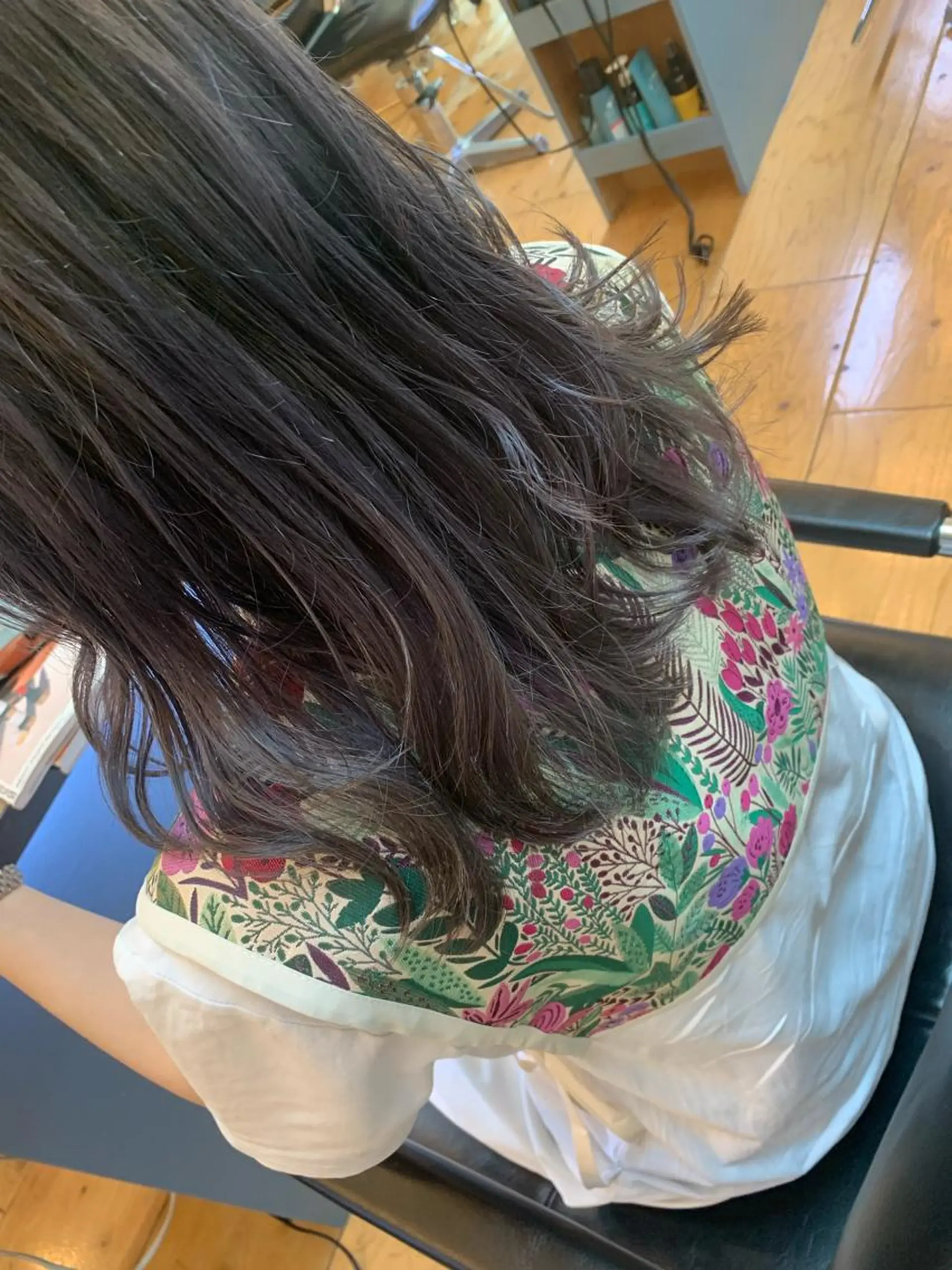 セミロング カラー アッシュ ブリーチ シルバー シルバーアッシュ カット ヘアカラー トリートメント Lagom なかだのヘアスタイル