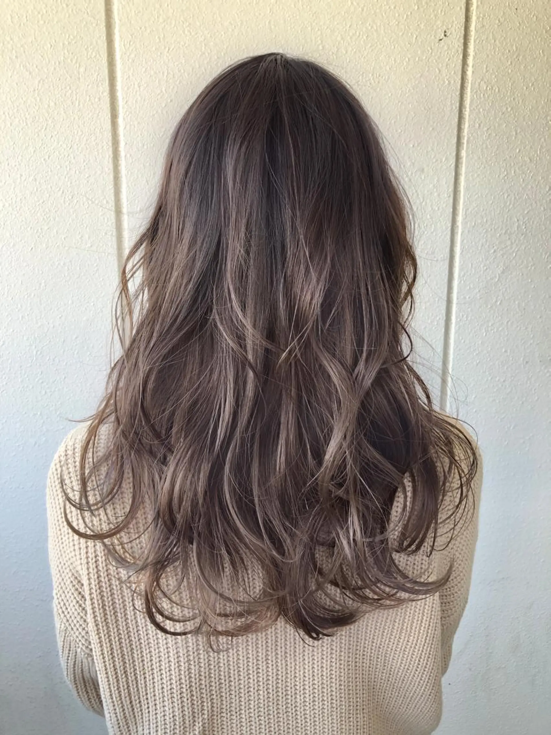 ロング カラー グラデーションカラー ハイライトカラー ハイライト カット ヘアカラー トリートメント かわさき ともやのヘアスタイル