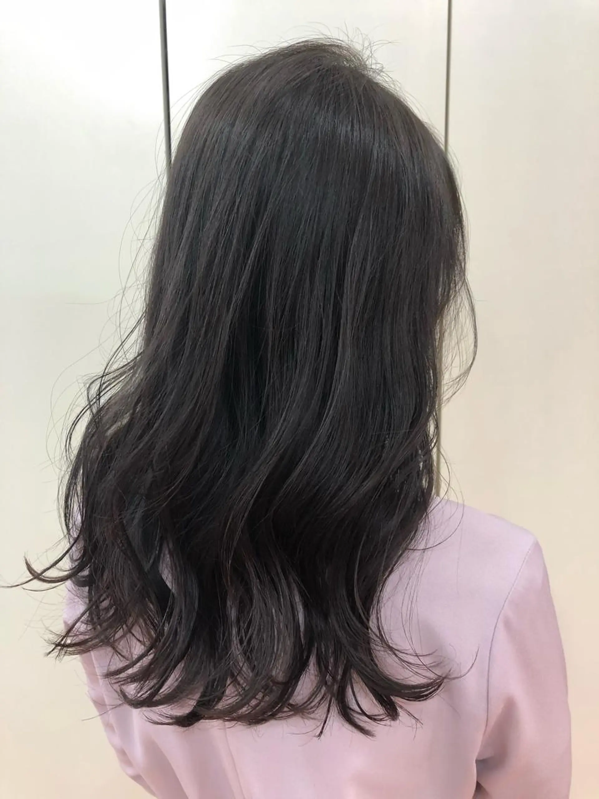 セミロング カラー 韓国風カット osugiのヘアスタイル
