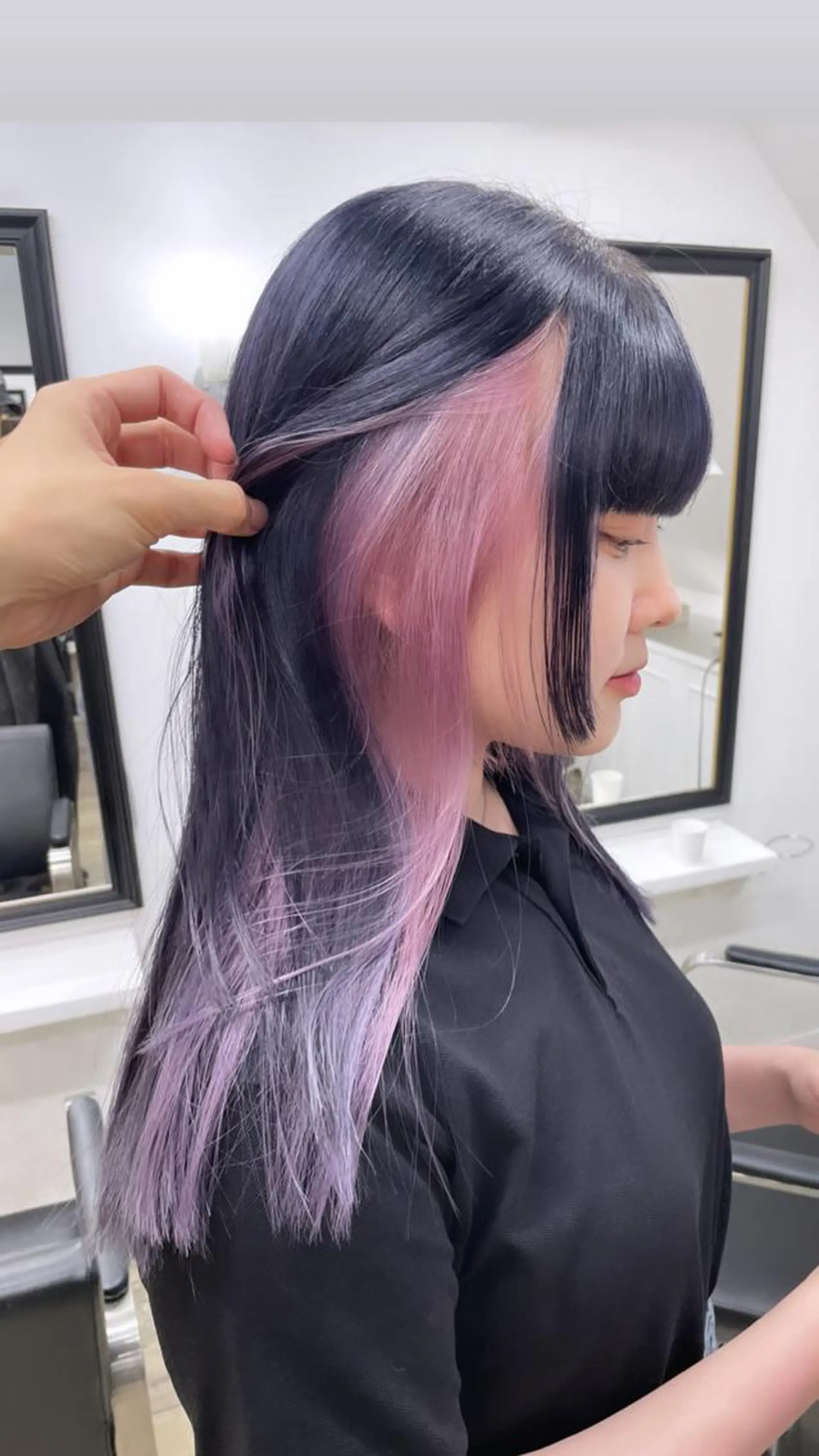 セミロング カラー 黒髪 イヤリングカラー グレーブラック ピンクカラー ホワイトピンク カット ヘアカラー トリートメント 🔷ダブルカラーハイ トーン🔷櫻井走のヘアスタイル