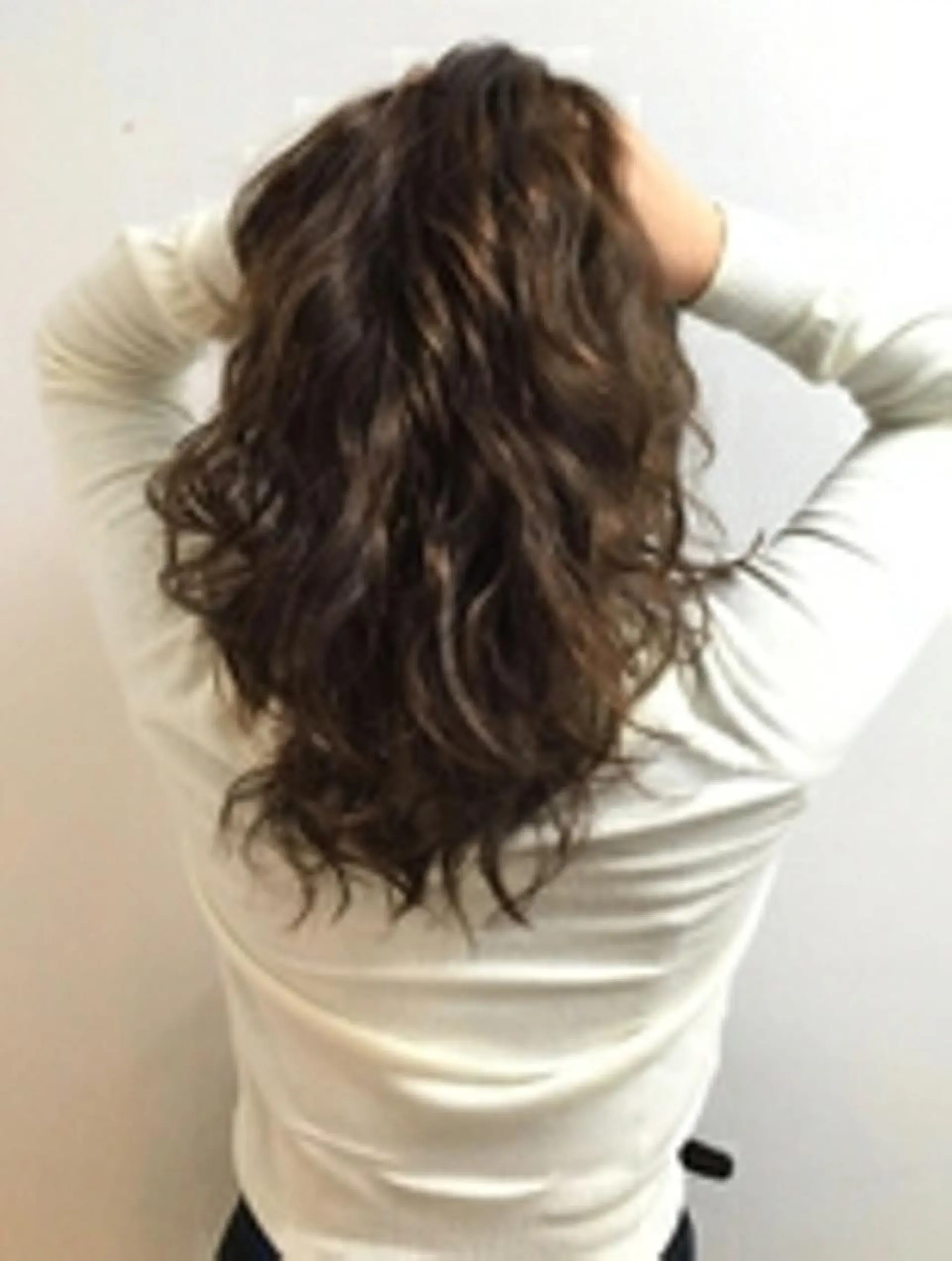 セミロング カラー パーマ 冨岡 千尋のヘアスタイル