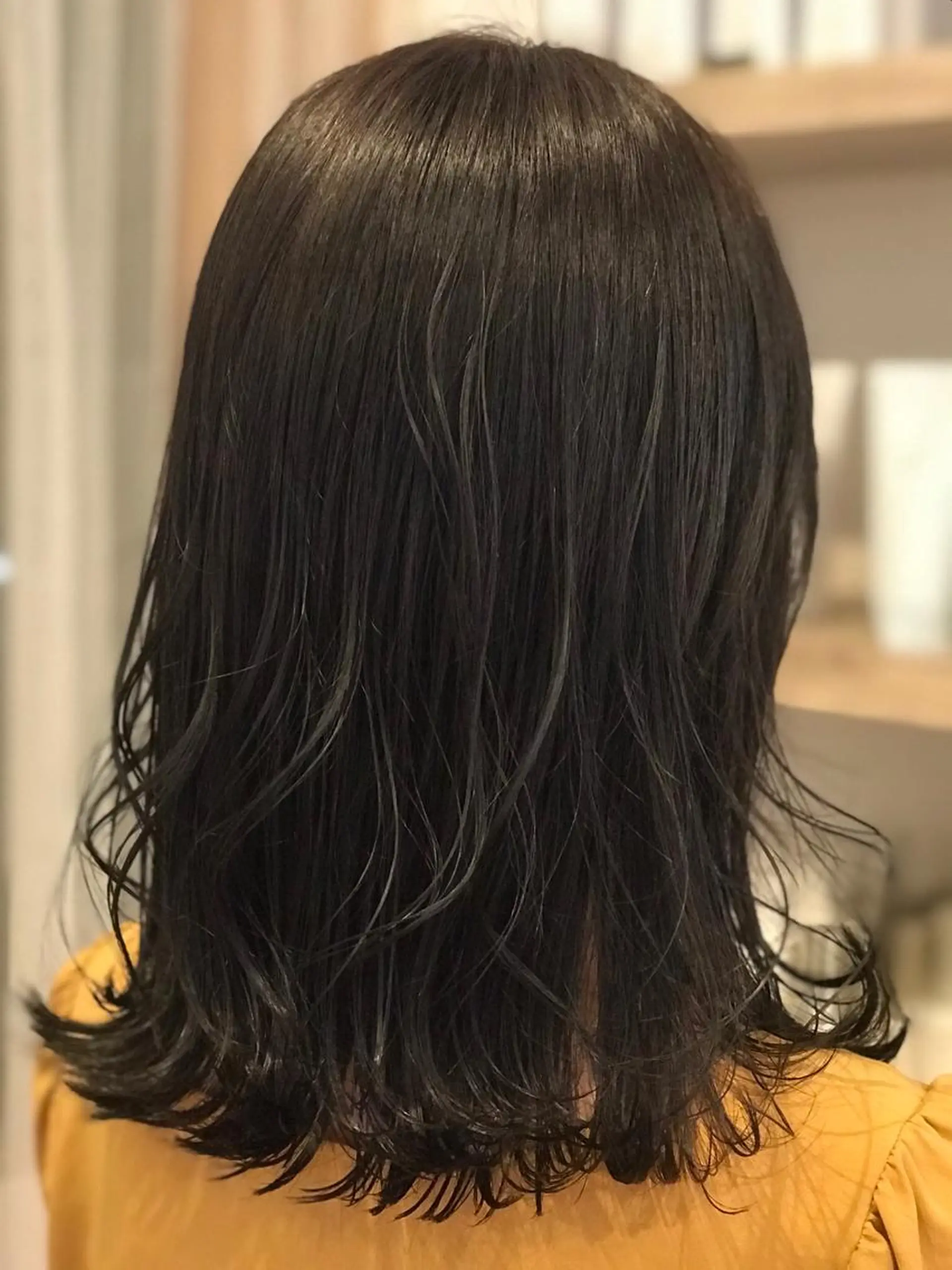 ミディアム カラー 透明感カラー グレージュ 由比藤理子 ブリーチカラー🌈のヘアスタイル