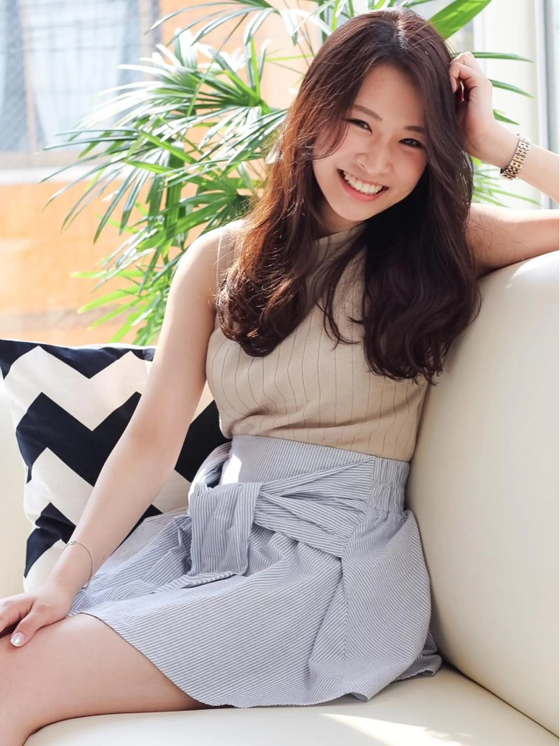 ミディアム セミロング ロング カラー パーマ ベージュカラー ハイライトカラー ハイライト レイヤーカット ロング 中山 天地のヘアスタイル