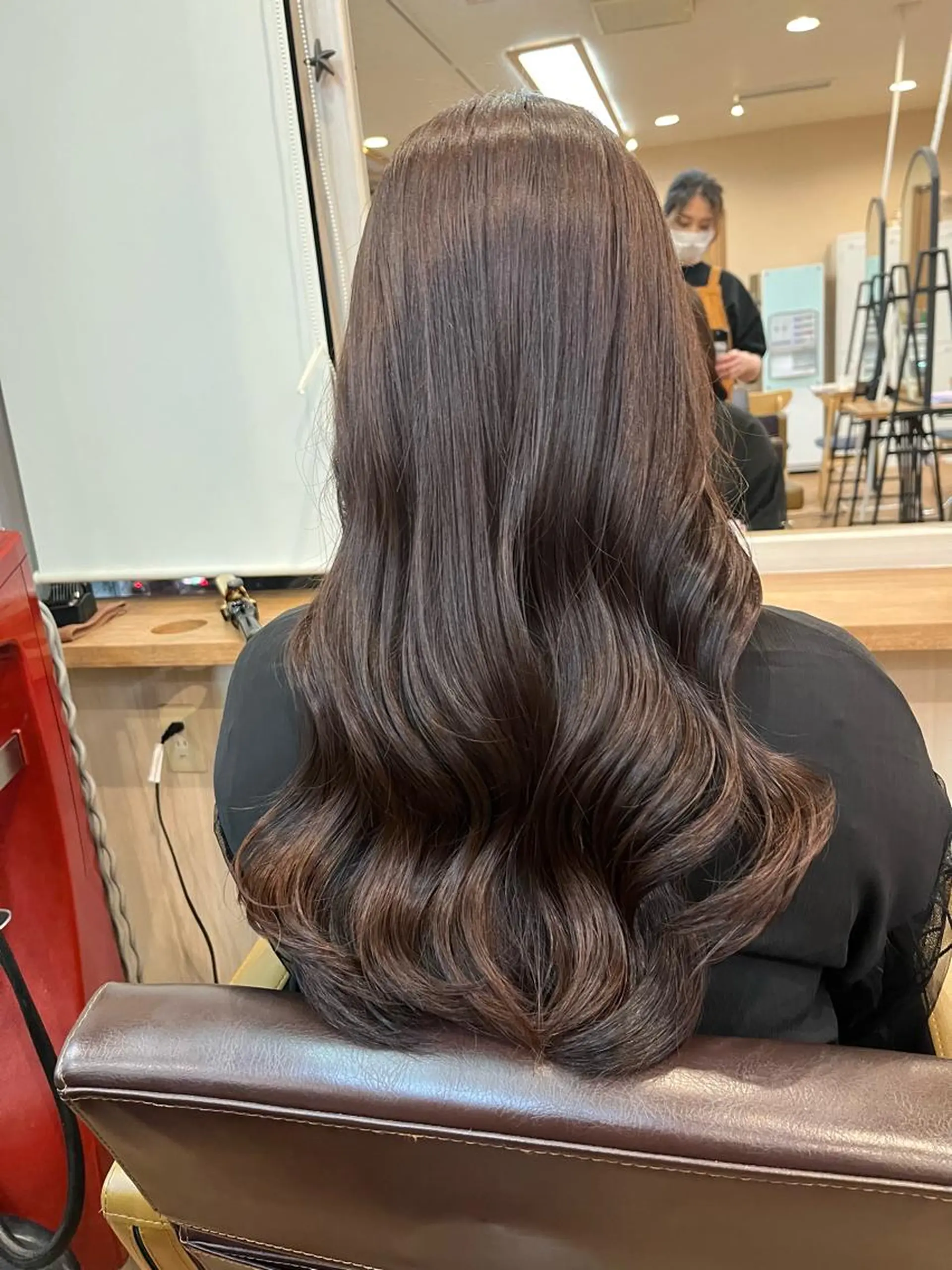 ロング カラー ブラウンカラー ヘアカラー yuri🌼 NUMBER 天王寺のヘアスタイル