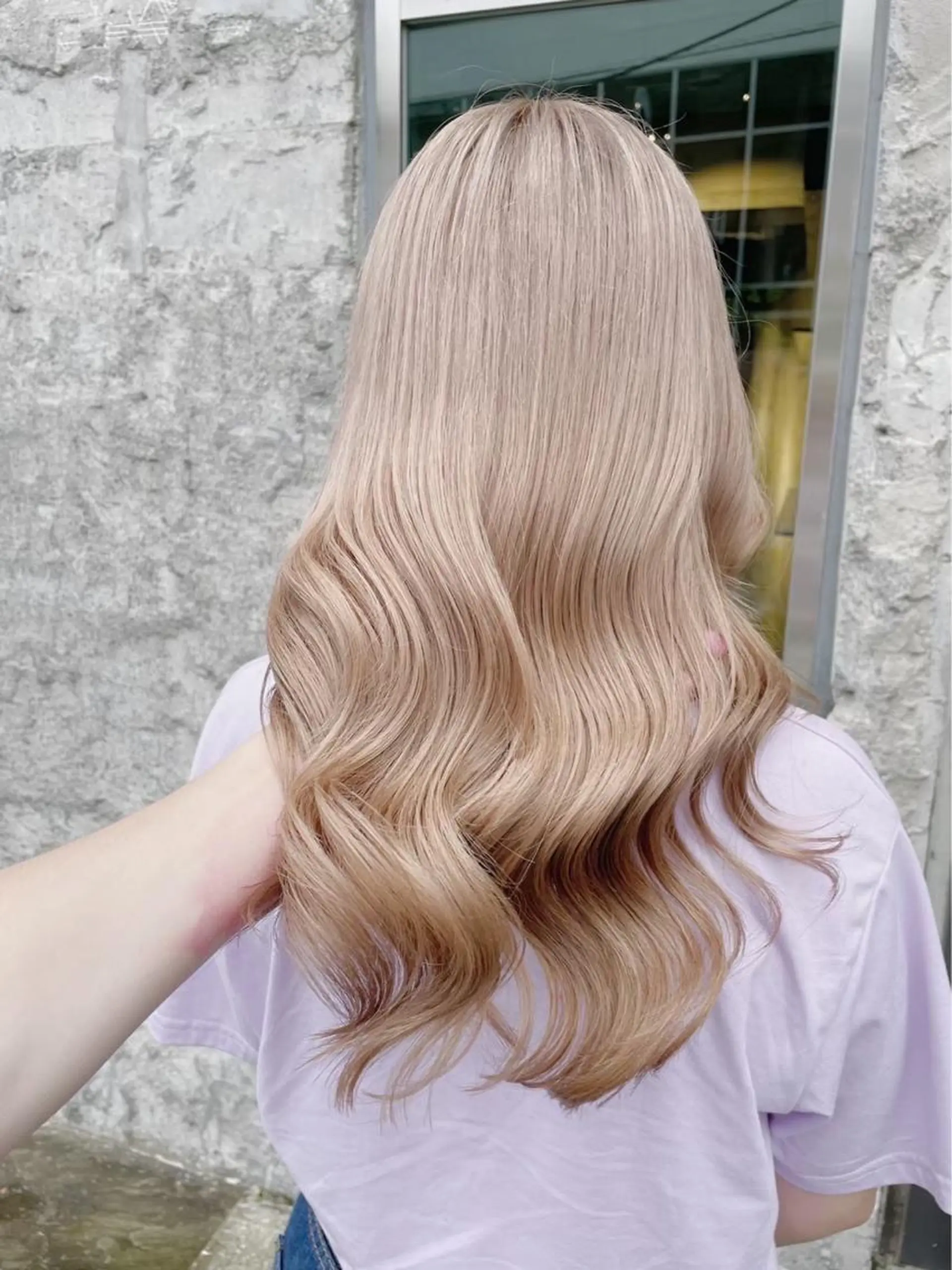 ロング ハイトーン特化🎀 LEONのヘアスタイル