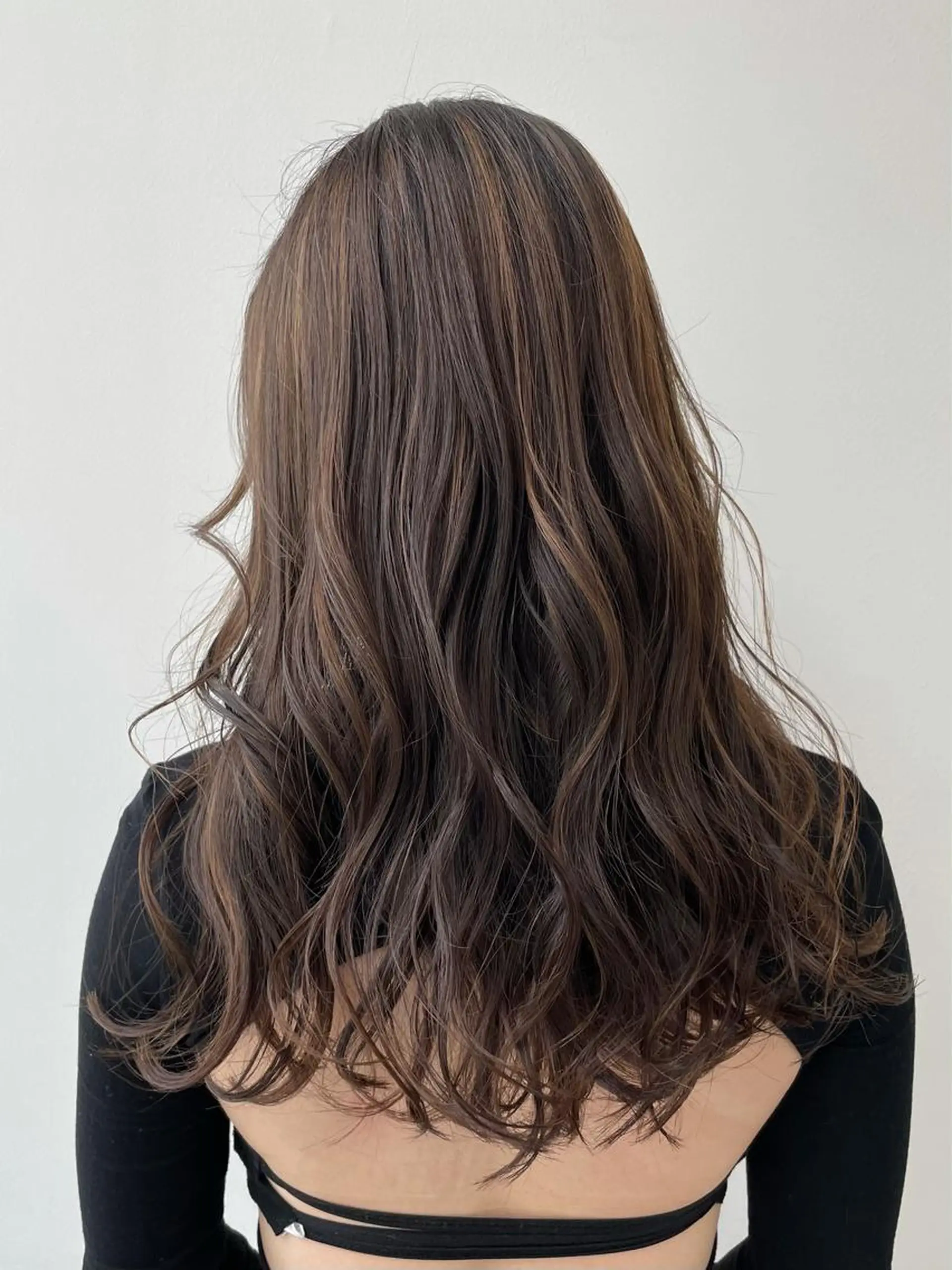 セミロング カラー ハイライトカラー ハイライト 🦄インナーカラー 🦄貫井彩花のヘアスタイル