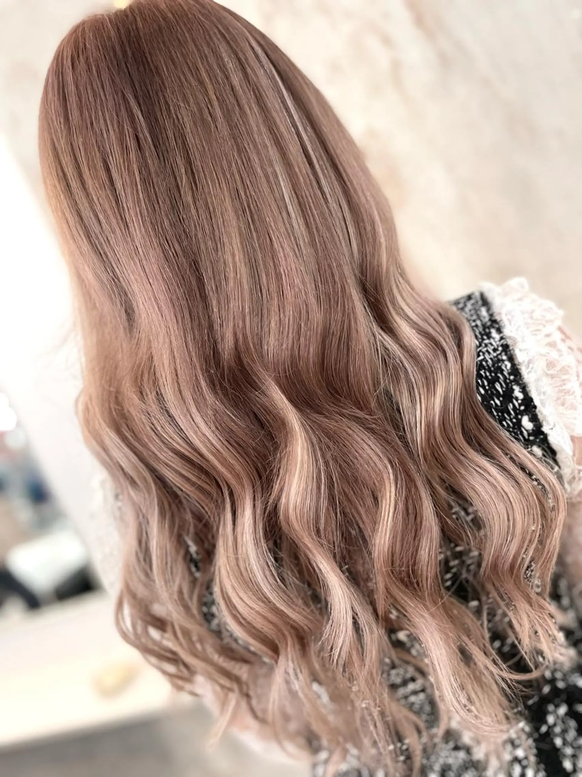 ミディアム カラー パーマ ヘアアレンジ メンズ シールエクステ メンズバレイヤージュ メンズブリーチ メンズハイライト メンズインナーカラー 🦋高瀬寛菜🦋 韓国/ブリーチのヘアスタイル