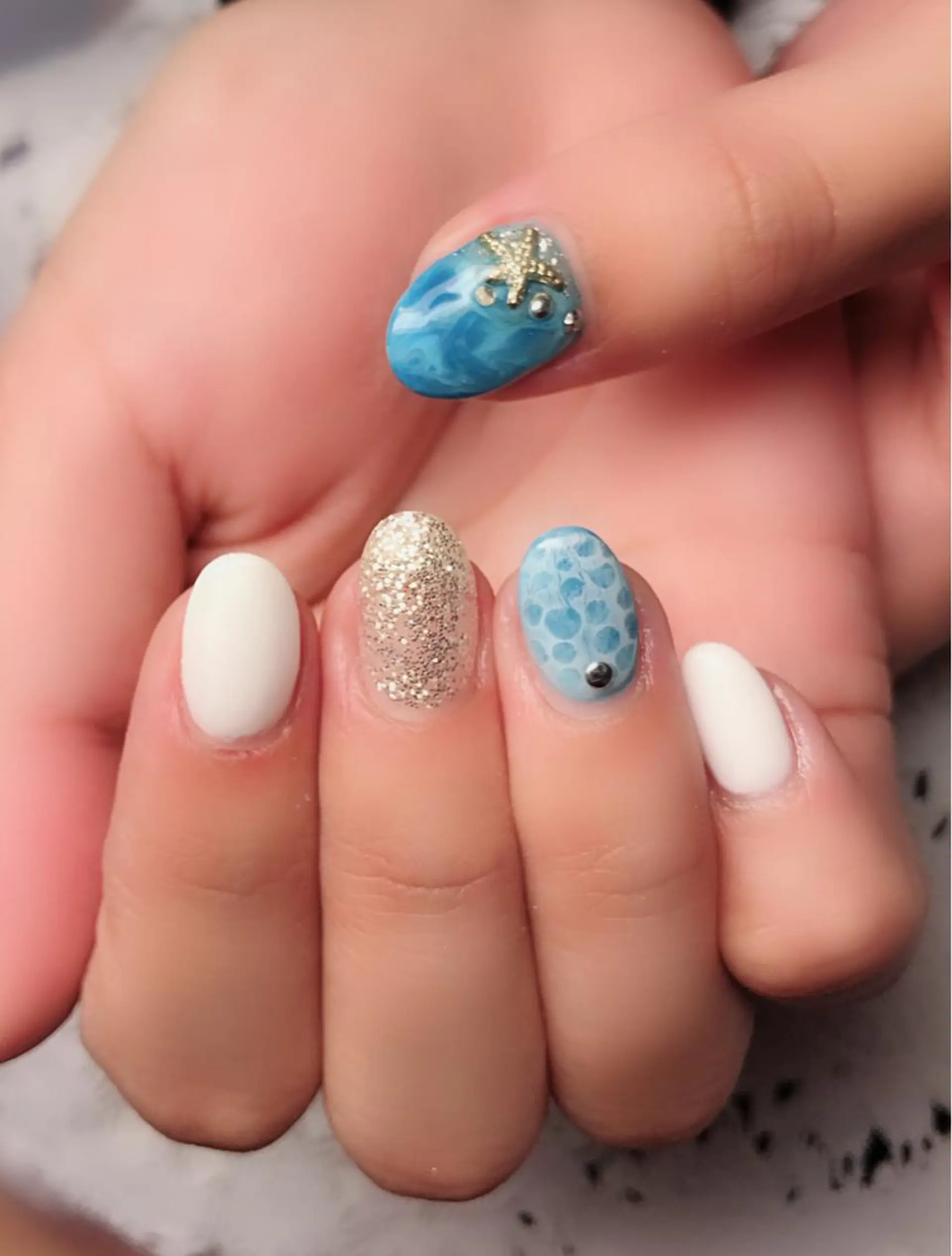 ネイル ハンドネイル ゲン レイカのネイルデザイン