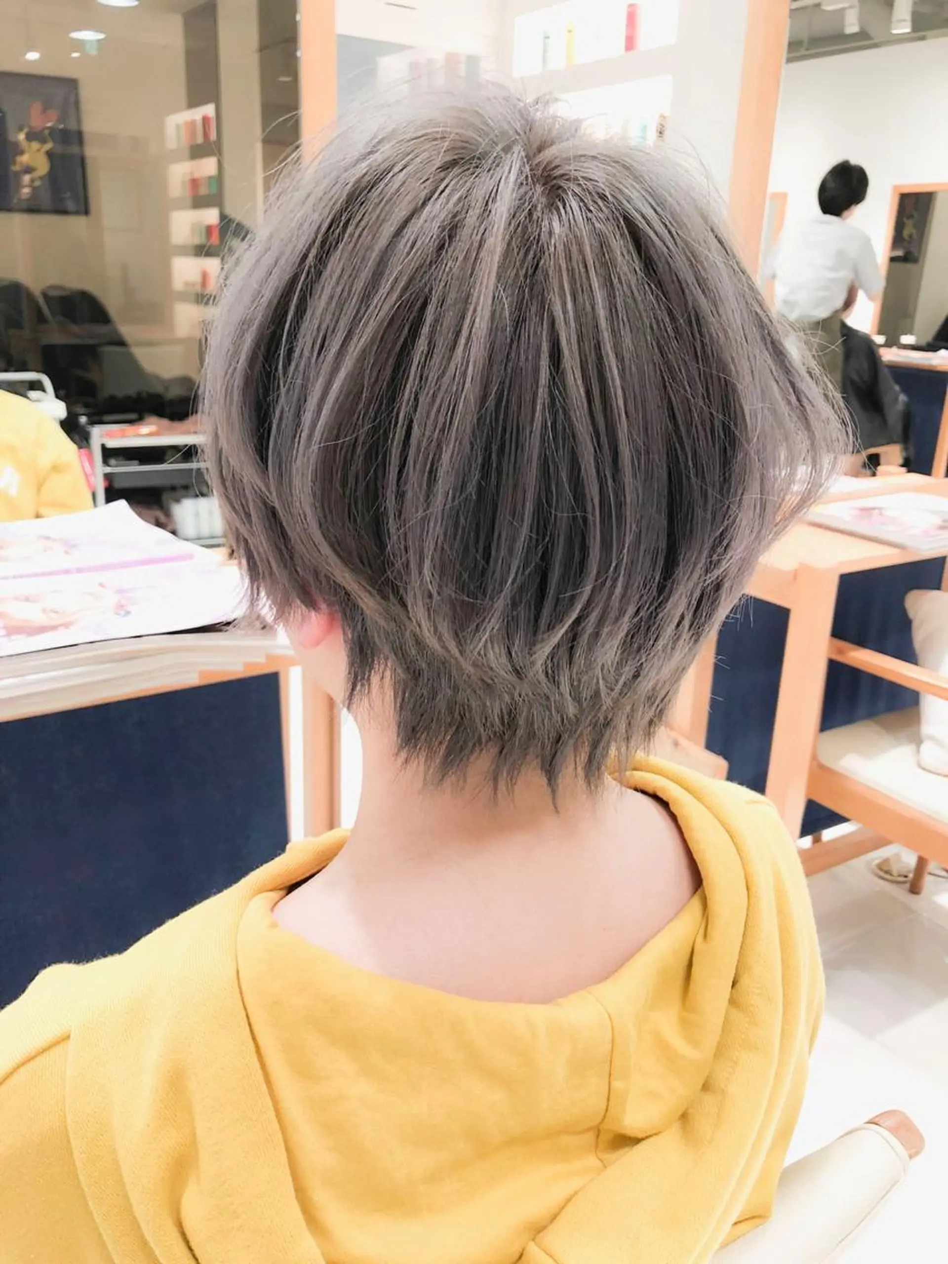 ショート カラー ヘアアレンジ アッシュ アッシュグレー アッシュグレージュ 透明感カラー グレージュ モテ髪透明感❤️ デイズヘアカラーのヘアスタイル